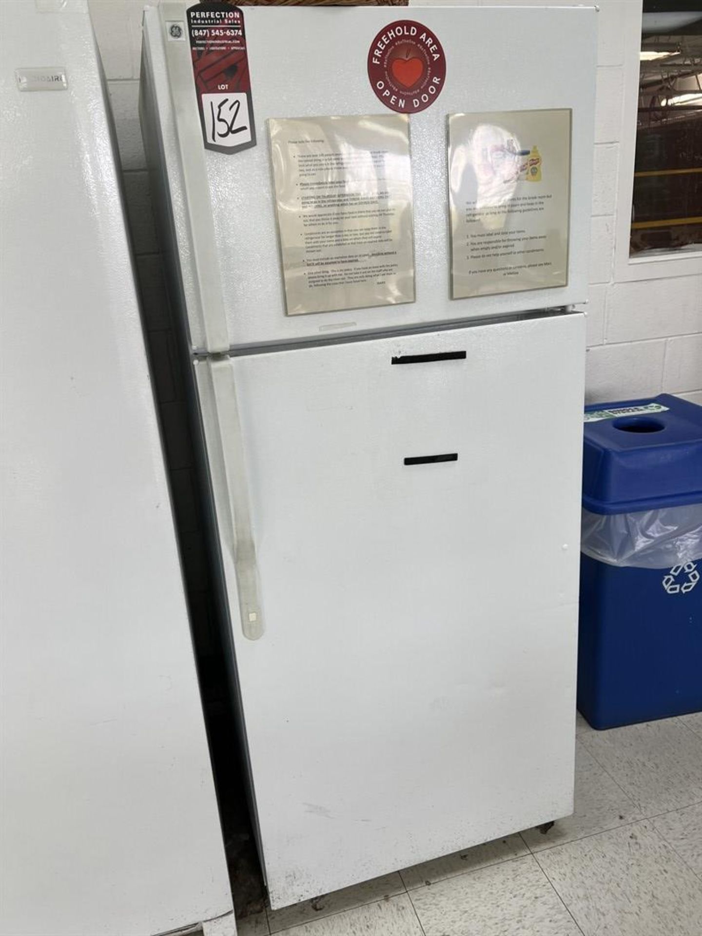 GE GTS18CBDJRWW Refrigerator/Freezer, s/n SZ828295