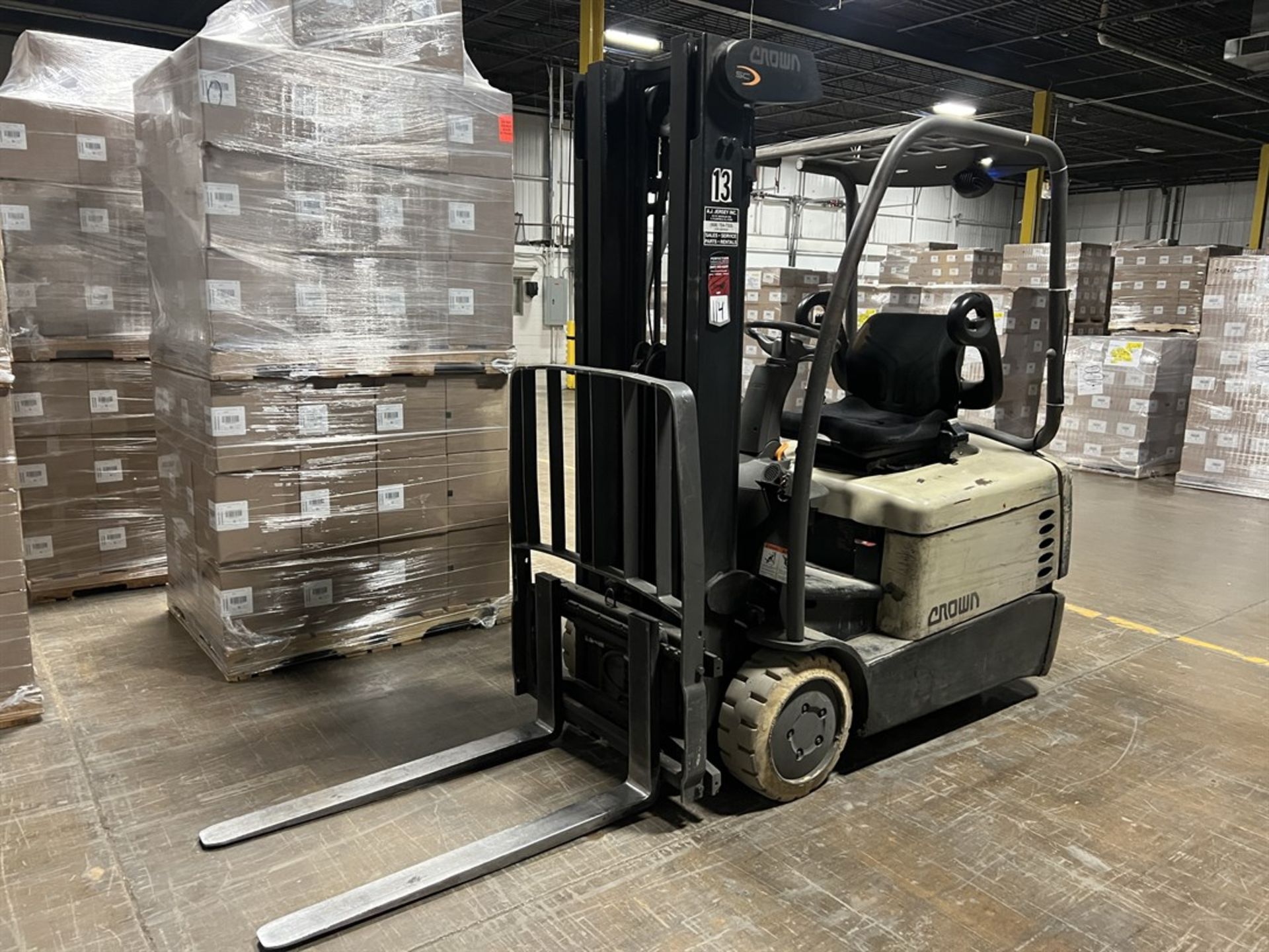 CROWN SC 4000 Series Sit-Down Rider Electric 3-Wheel Forklift, s/n 9A130001, 3000 Lb. Capacity, Dual