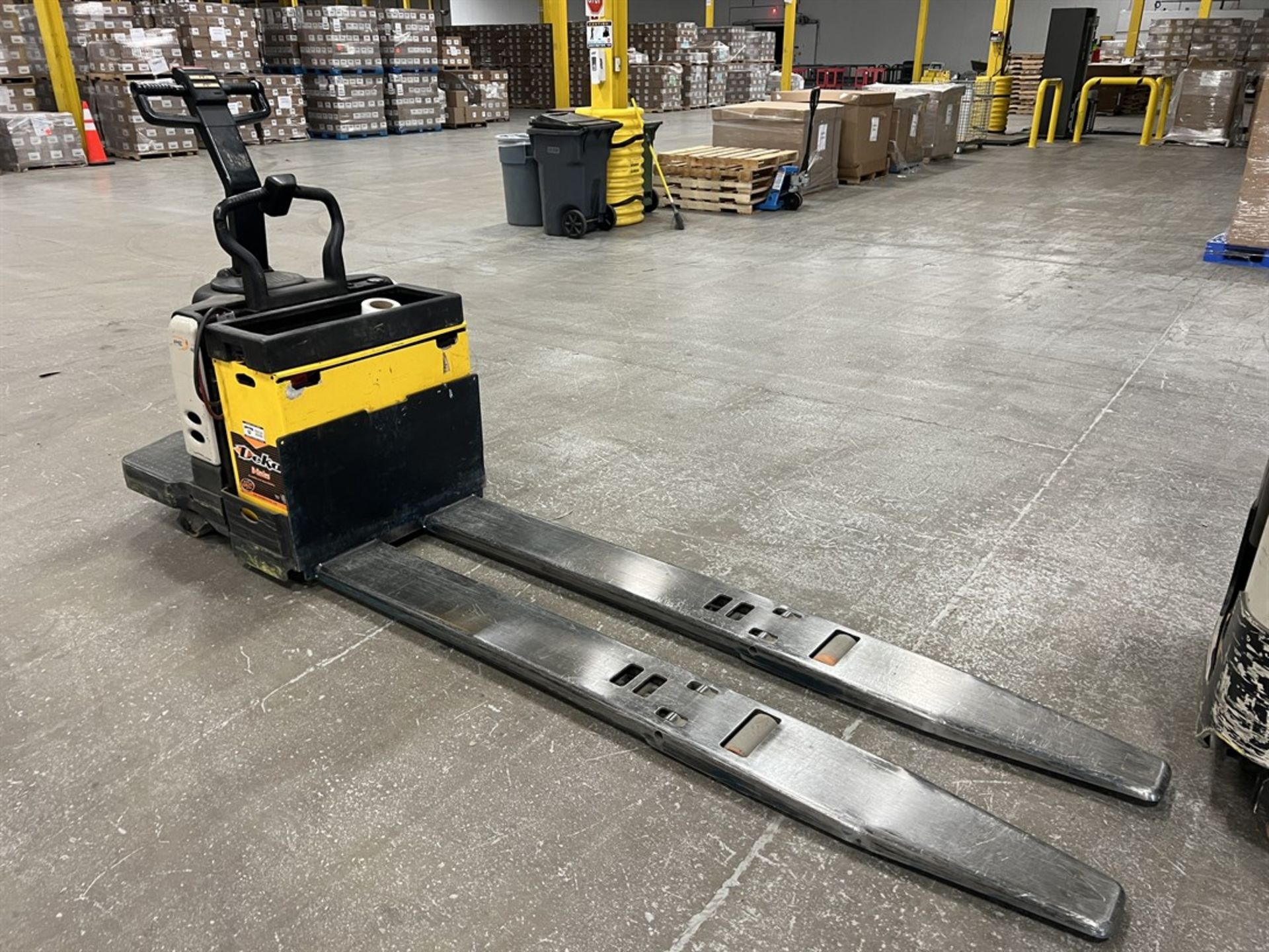 CROWN PE4000 Series Electric Rider Pallet Jack, s/n 6A217862, 6,000 Lb. Capacity, 24V, 8' Fork - Image 4 of 5