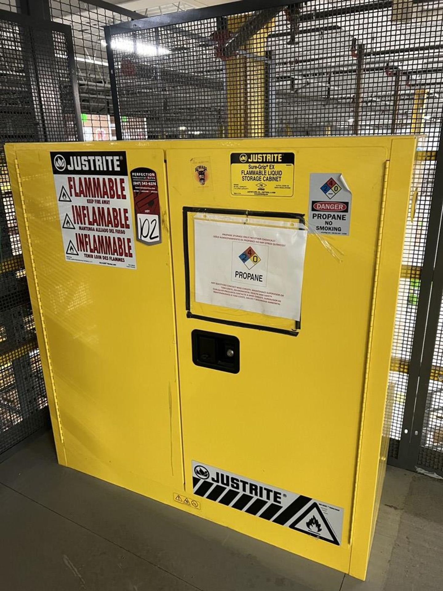 JUSTRITE Sure Grip EX 893000 30 Gallon Capacity Flammable Liquids Storage Cabinet