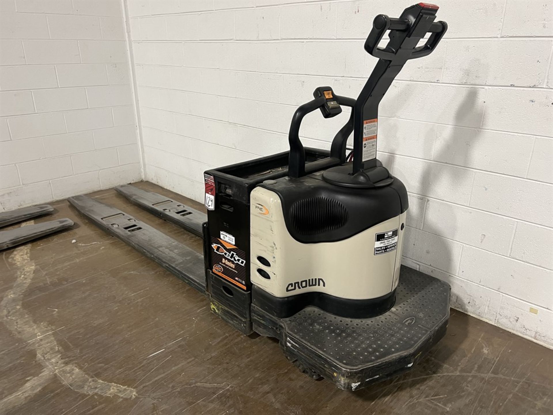 CROWN PE4000 Series Electric Rider Pallet Jack, s/n 6A217981, 6,000 Lb. Capacity, 24V, 8' Fork - Image 2 of 5