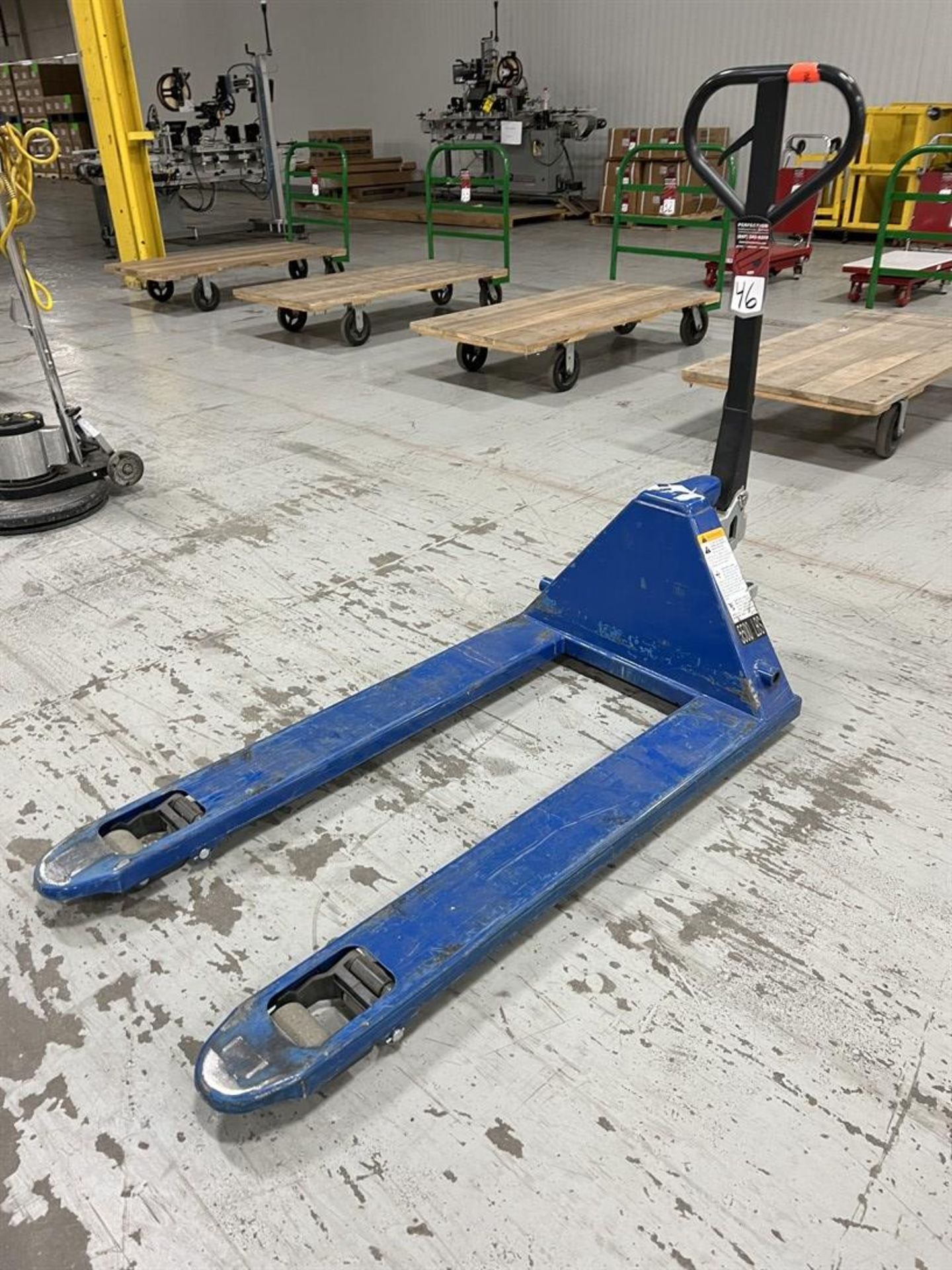 ULINE H-7504 Industrial Pallet Jack, 5500 Lb. Capacity