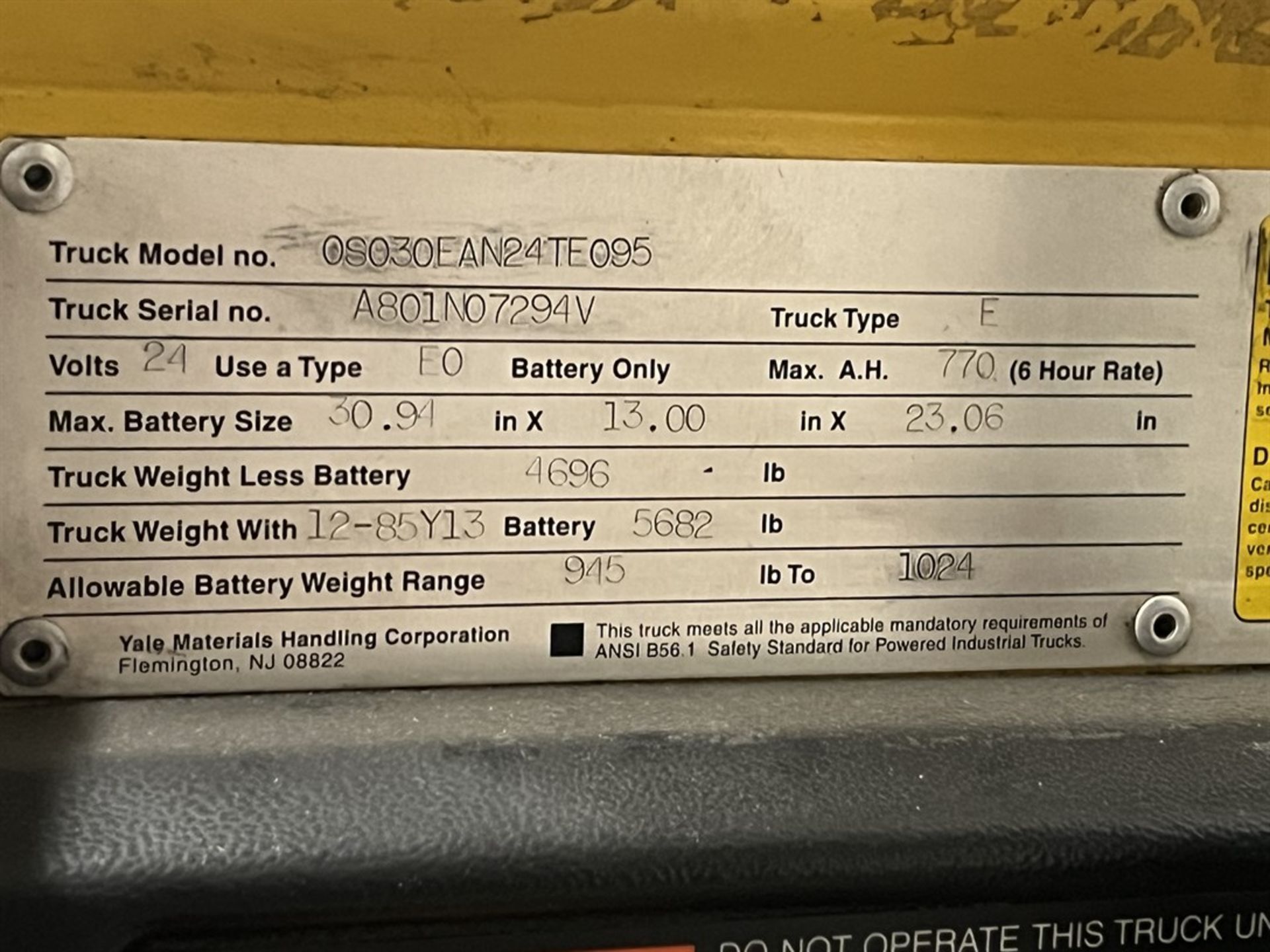 YALE 0S030EAN24TE095 Electric Order Picker, s/n A801N07294V, 3,000 Lb. Capacity, 24V - Image 6 of 6