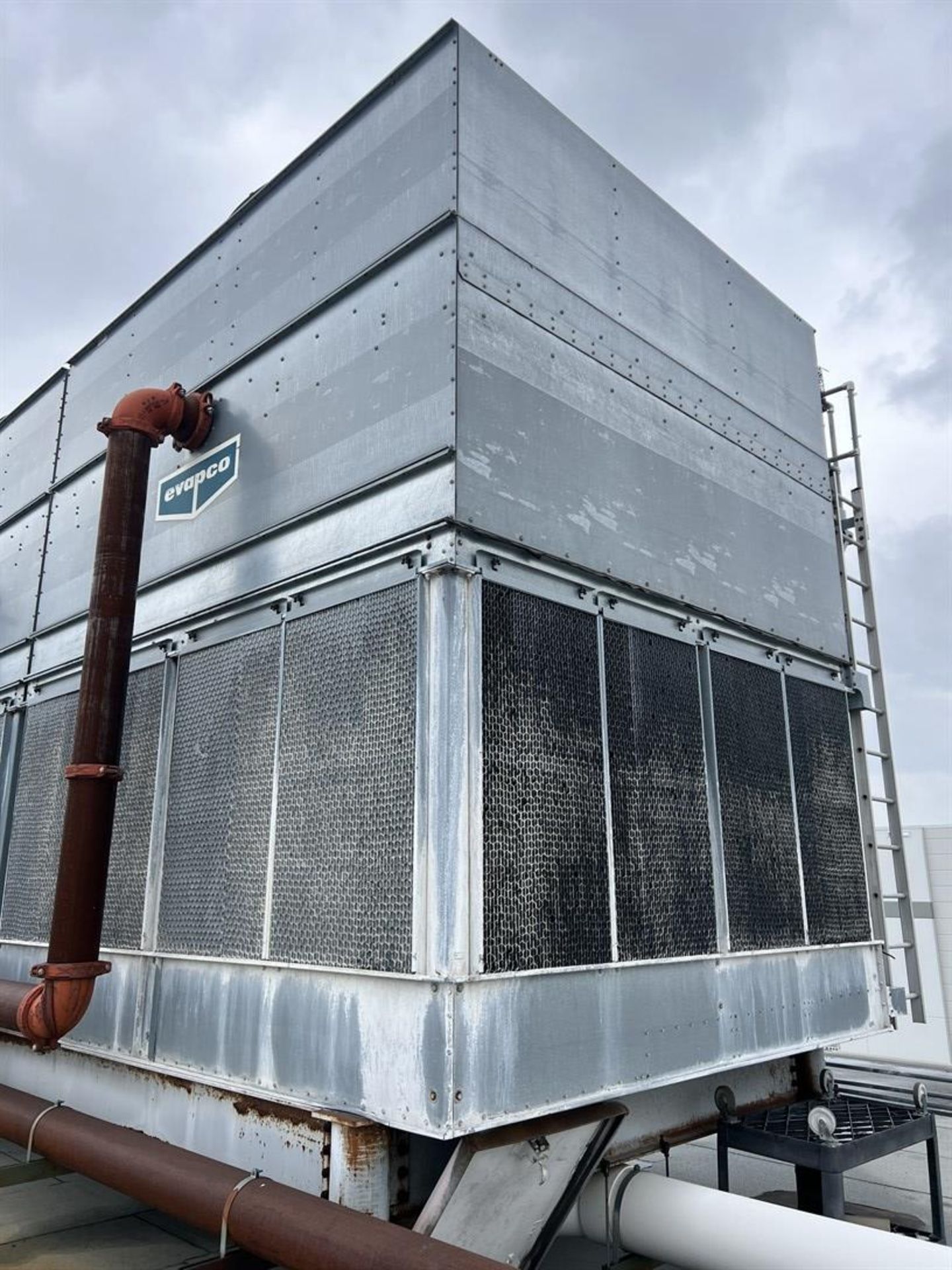 EVAPCO AT212-428 Cooling Tower, 130 Degrees F Max Temp, High Efficiency Drift Eliminator, 6B148 - Image 2 of 5