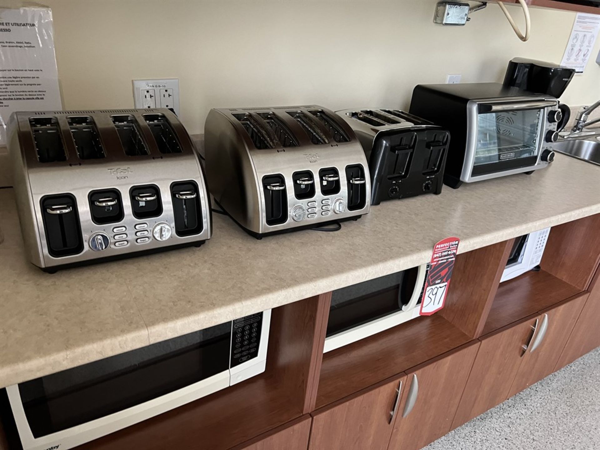 Small Break Room Kitchen Appliances Including Toaster, Microwaves, Coffee Pot and Toaster Ovens - Image 2 of 3