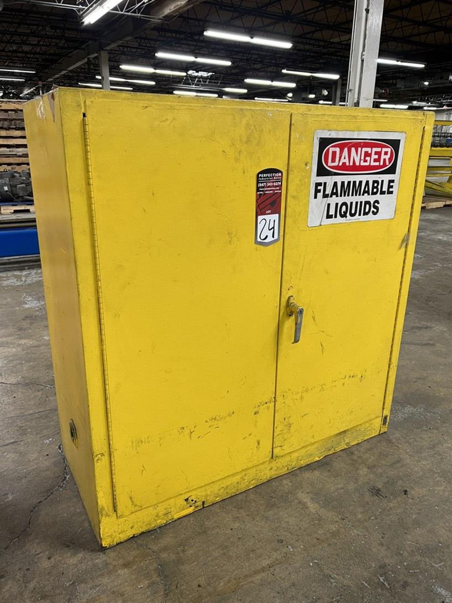 EAGLE 30 Gallon Flammable Liquids Cabinet