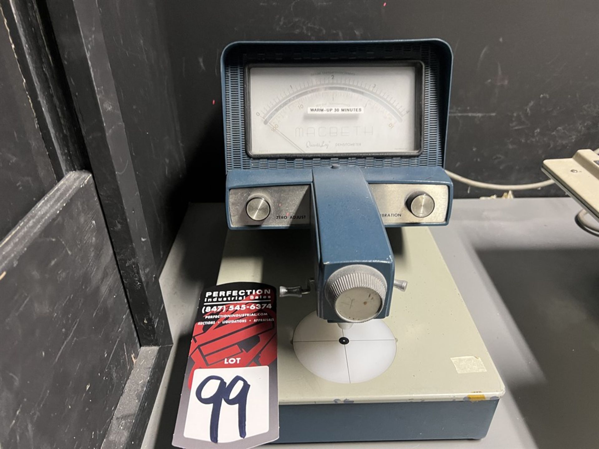 MACBETH Quanta Log Densitometer - Image 2 of 3