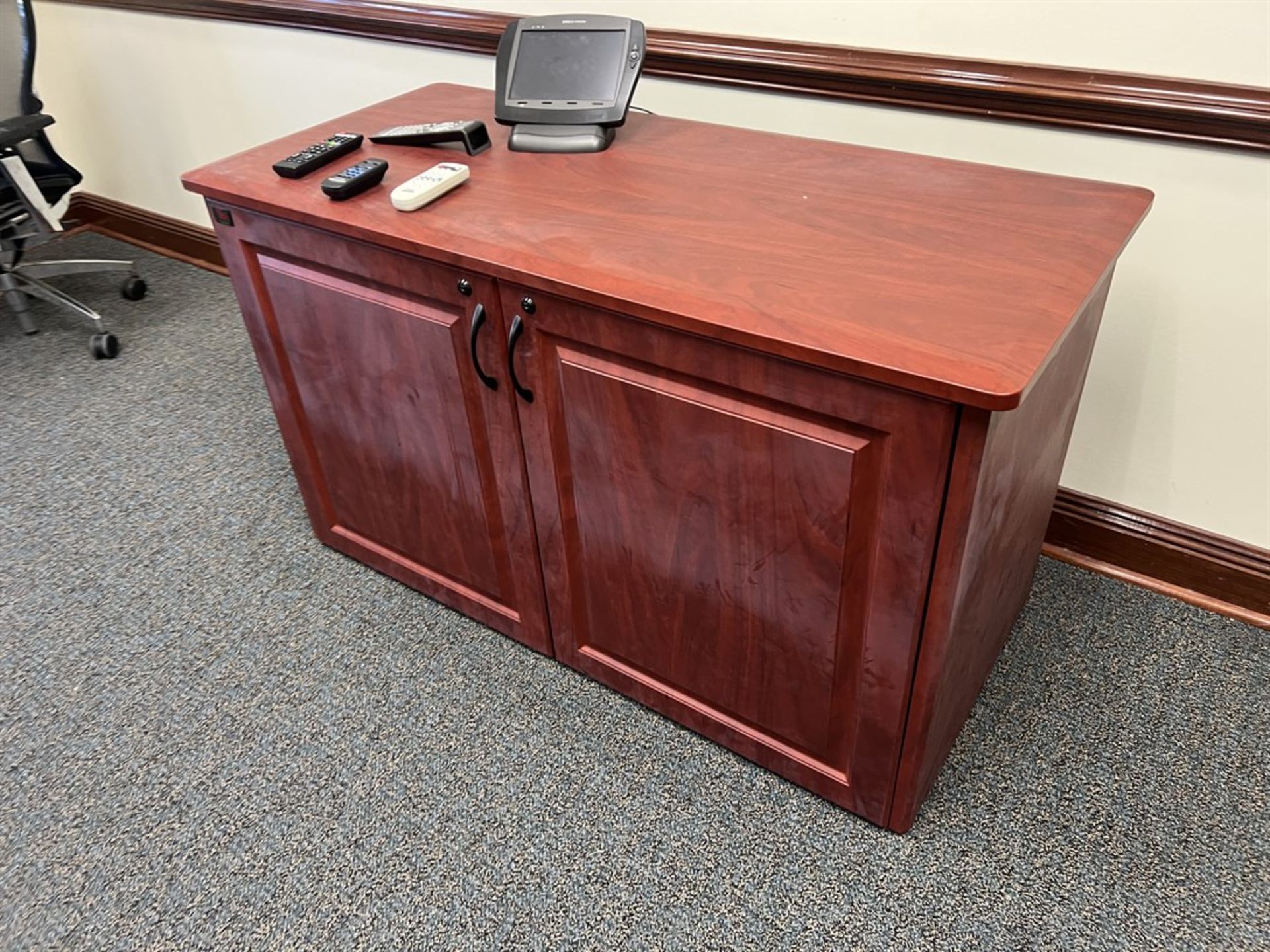 Contents of Office, Approx. 15' x 4' Conference Table, Side Table, Credenza (BUILDING 32) - Image 2 of 3