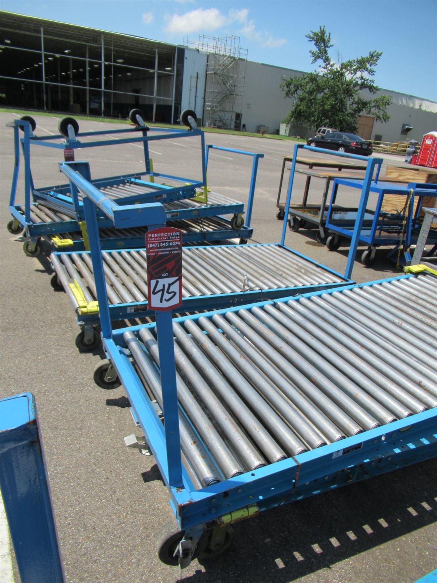 6 Sections Portable Hydraulic Roller Conveyor, Approx 42" x 84" - Image 2 of 2