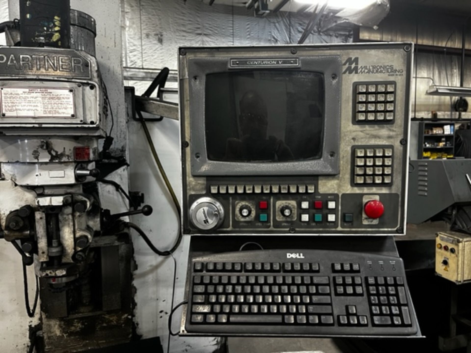 MILLTRONICS Partner MB20 CNC Milling Machine, Centurion V Control, 13" x 50" Table, 40 Taper - Image 2 of 4