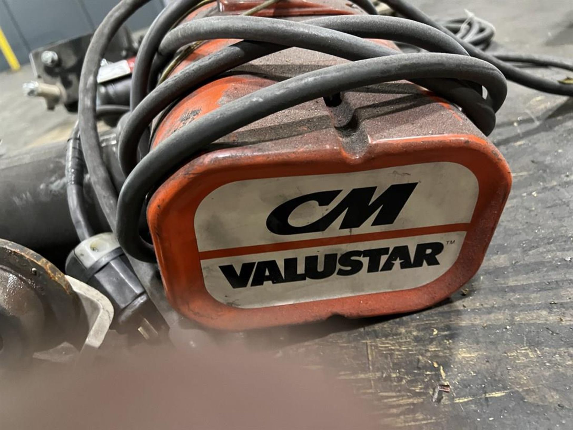 CM ValueStar 1/4 Ton Electric Hoist w/ Pendant Control and Trolley - Image 5 of 5