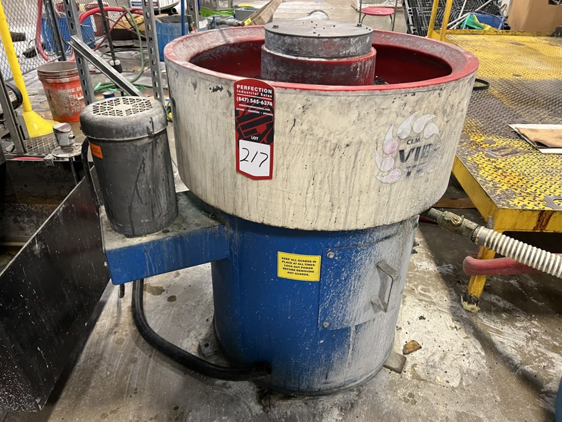 VIBETECH VTG-2810 Vibratory Finisher, s/n 1118M832