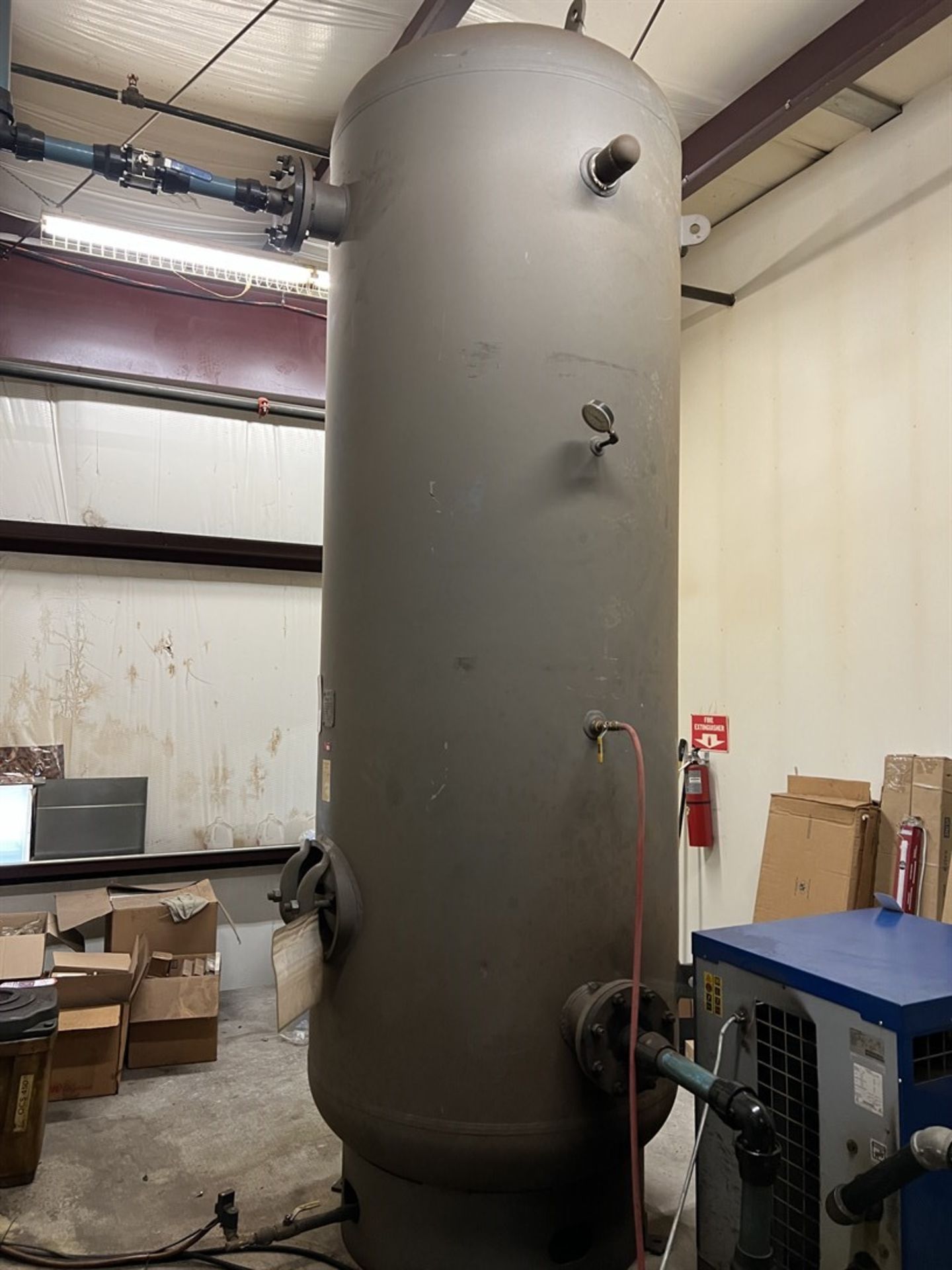 1060 Gallon Air Holding Tank