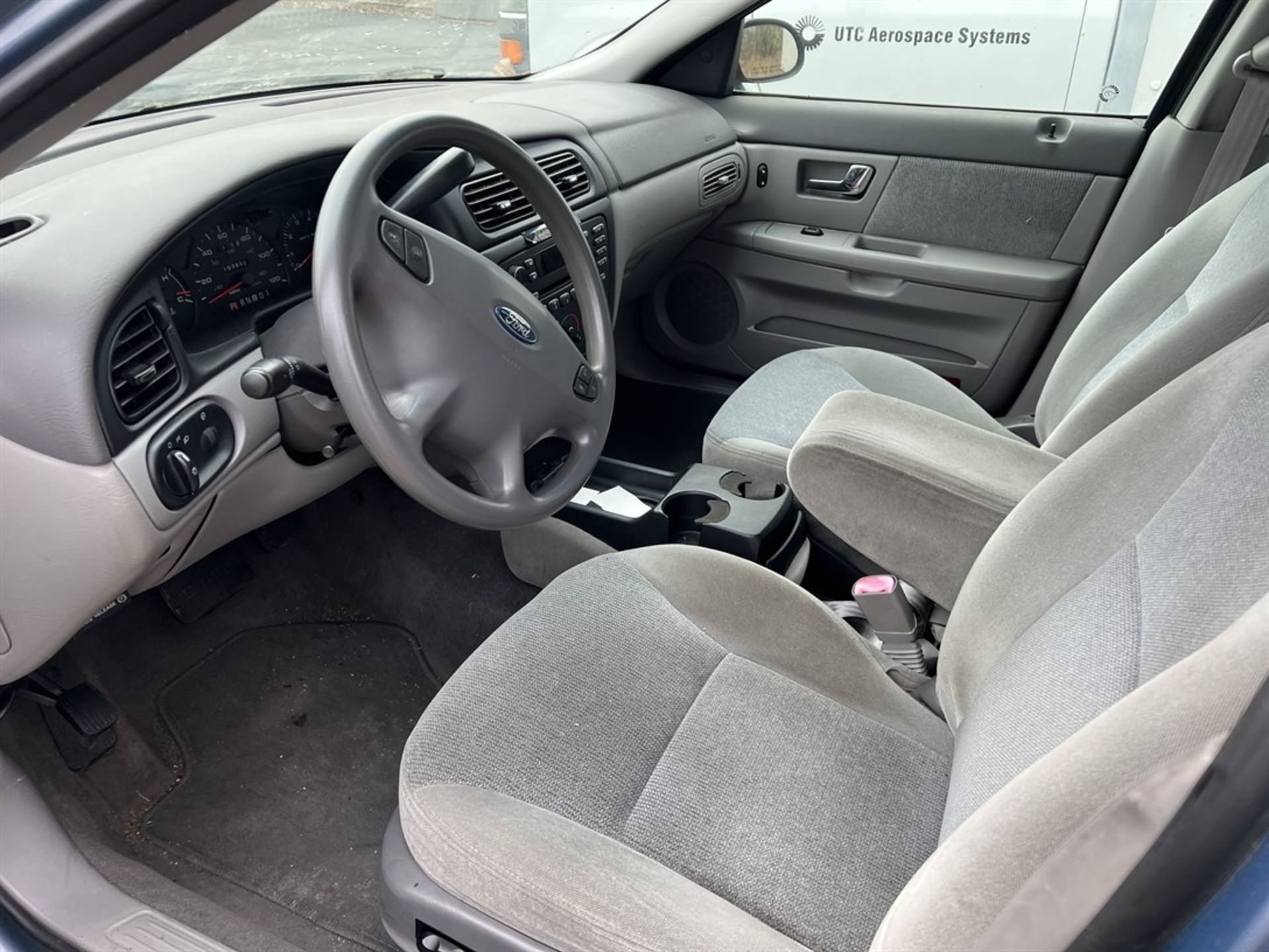 FORD Taurus SES, VIN 1FAFP55U5IG224149, 103,832 Miles, (Needs Work) - Image 5 of 9