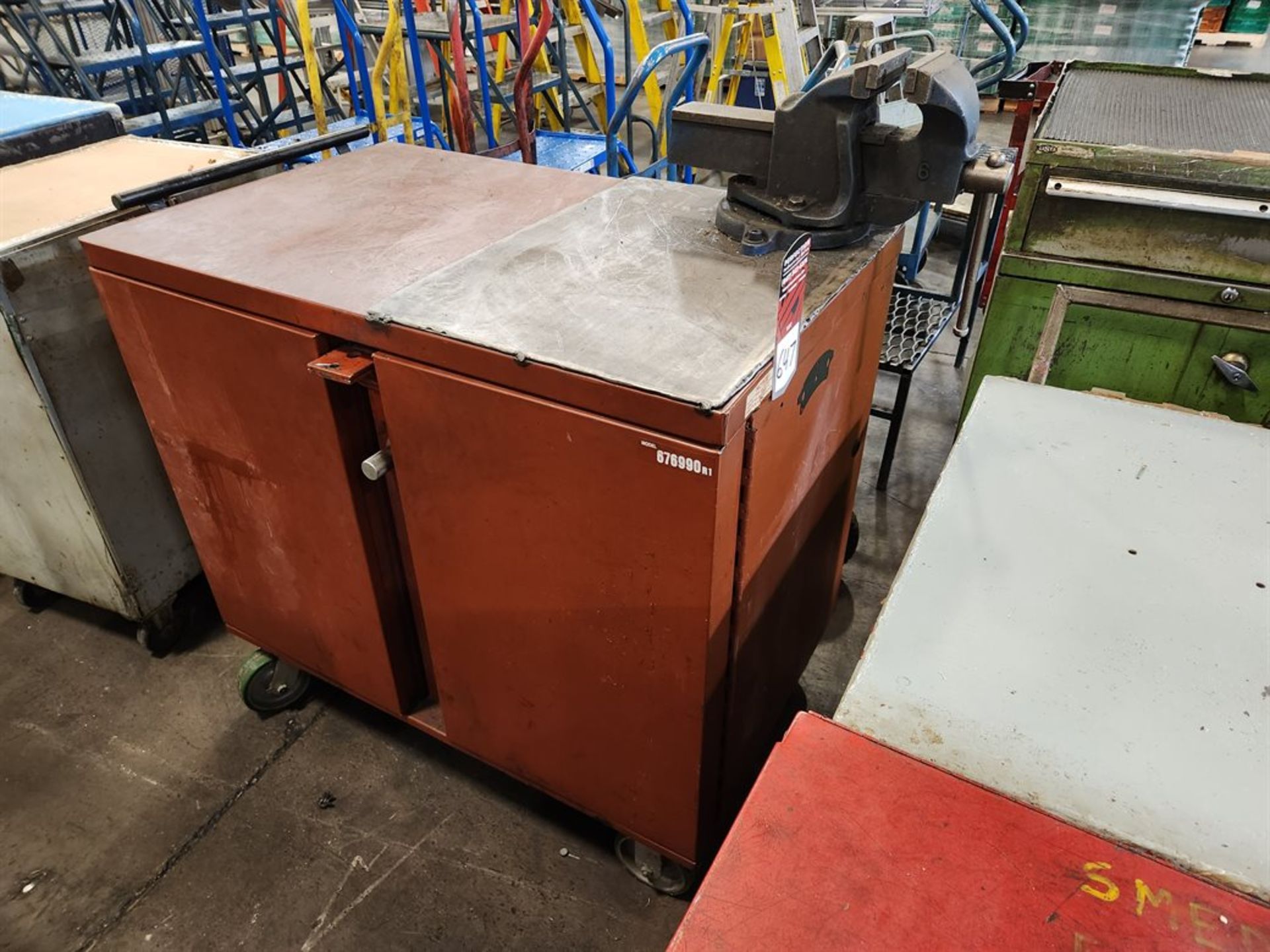 Rolling Cabinet w/ 6" Vise