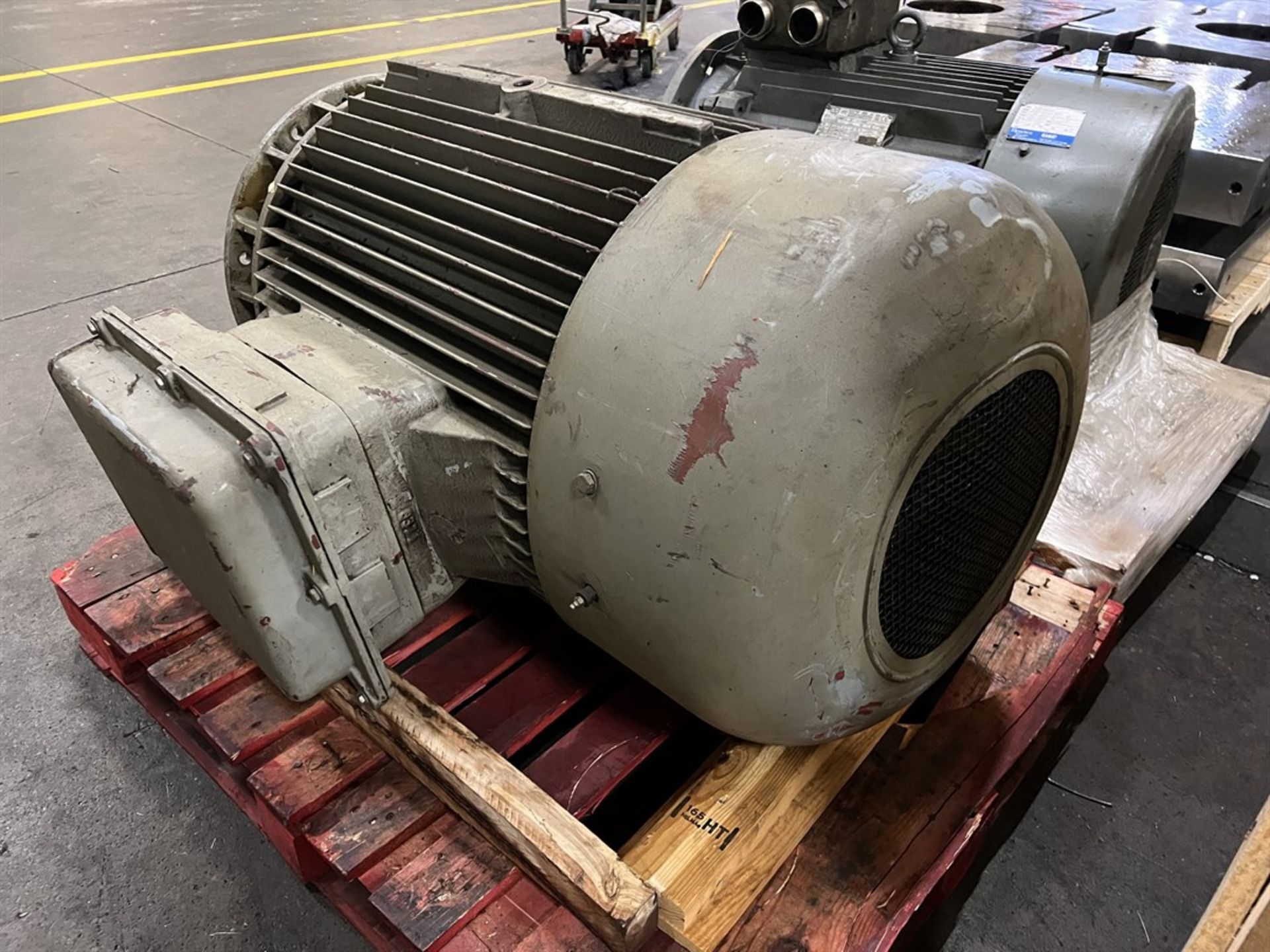 Unknown Make Approx 200 HP Electric Motor, (No Plate Present) - Image 3 of 5