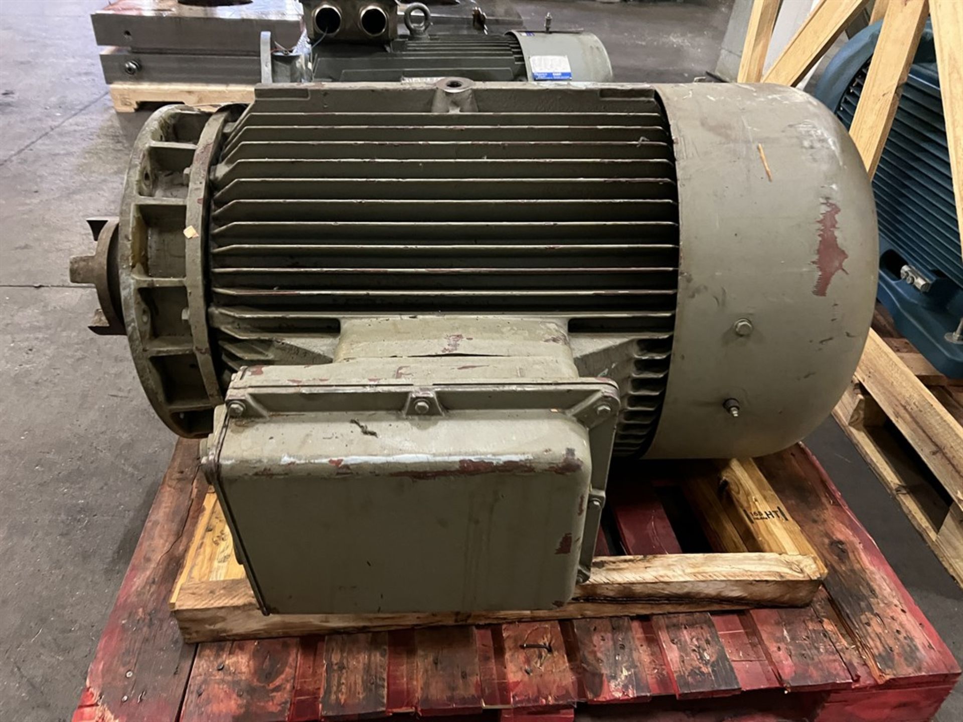 Unknown Make Approx 200 HP Electric Motor, (No Plate Present) - Image 2 of 5
