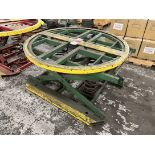 Unknown Make Pallet Positioner Load Leveler,Approx 4000 Lb. Capacity (Located in Waukegan, IL)