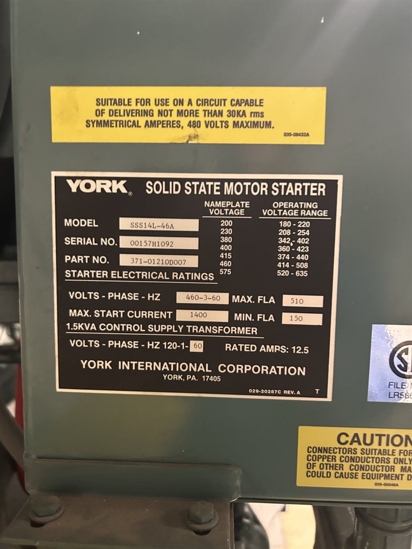 YORK Rotary Screw Chilling System, s/n YCCH23350090YE, Max Speed 3600 RPM, 300 PSI, 21,064 Hours - Image 4 of 8