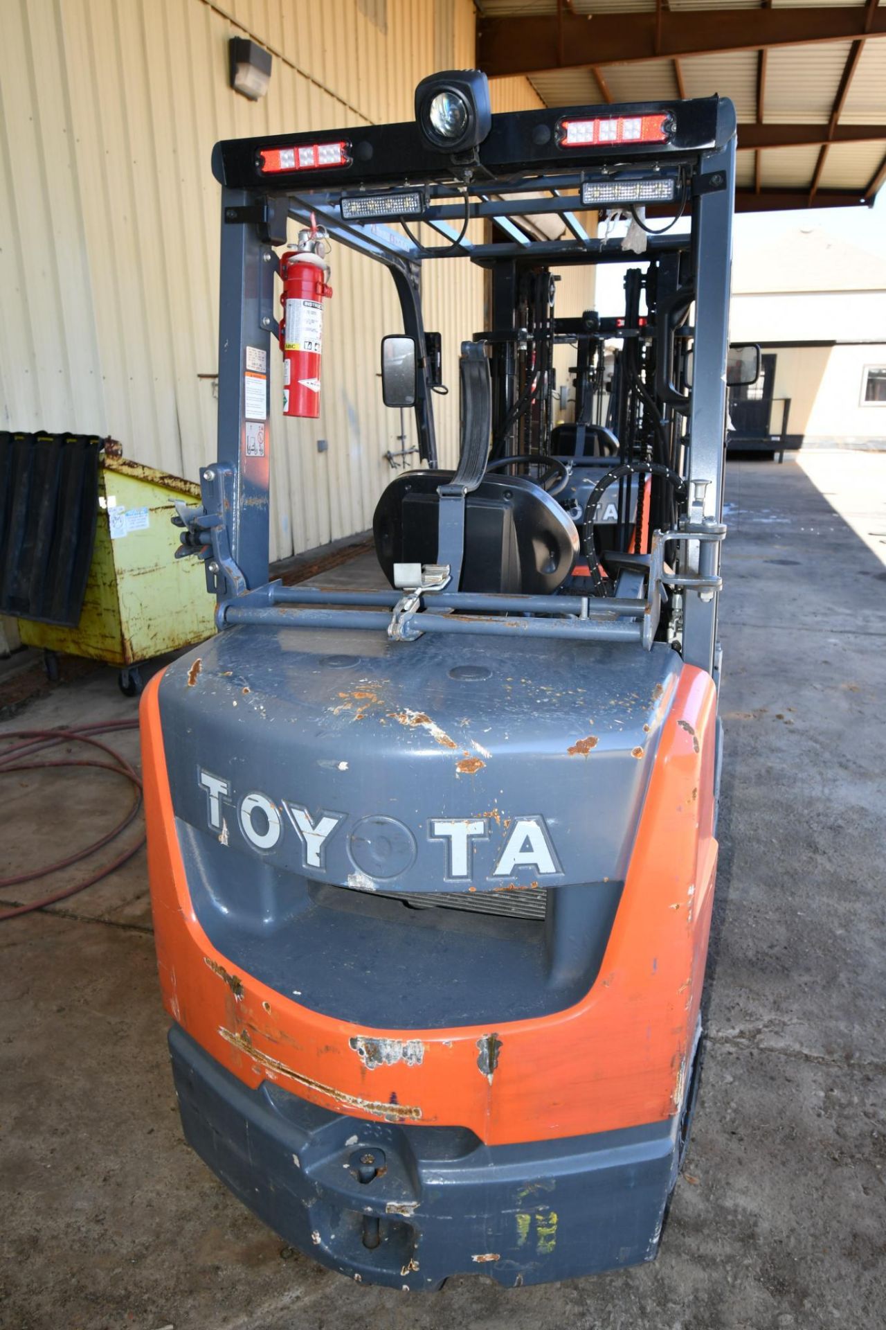 LPG FORKLIFT, TOYOTA 6,500 LB BASE CAP. MDL. 8FGCU32, new 2018, LPG pwrd., Toyota 4Y ECS engine, 131 - Image 2 of 5