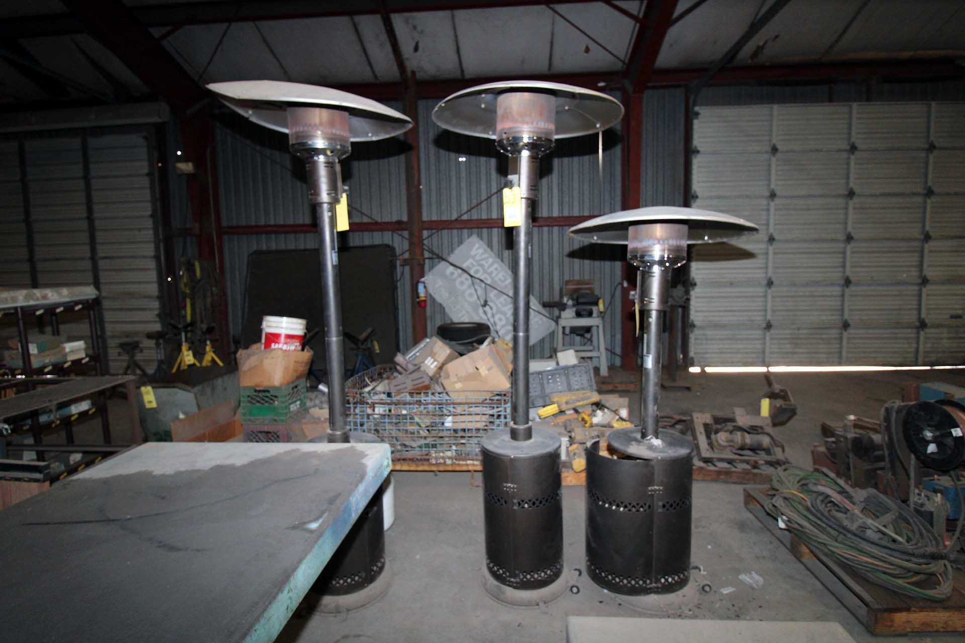 LOT OF PATIO HEATERS (3): (2) 8', w/ propane tank, (1) 6', w/ propane tank - Image 2 of 4