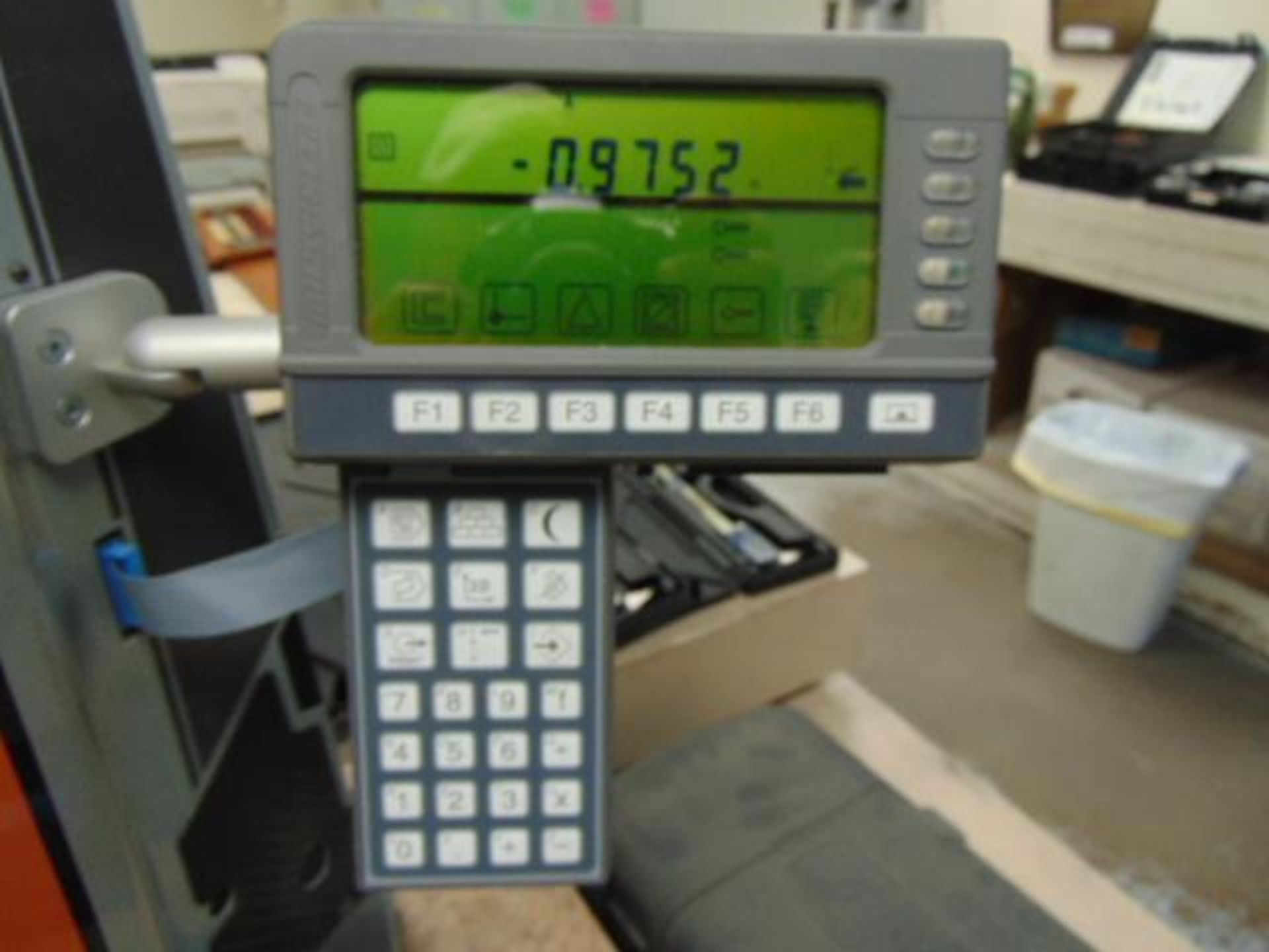 DIGITAL HEIGHT GAGE, BROWN & SHARPE MICRO-HITE 900, S/N 007-9001 - Image 2 of 5