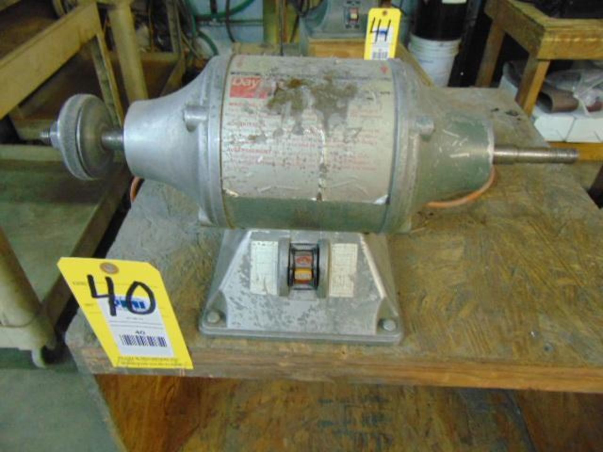 DOUBLE END BENCH GRINDER, DAYTON, 6", 3/4 HP