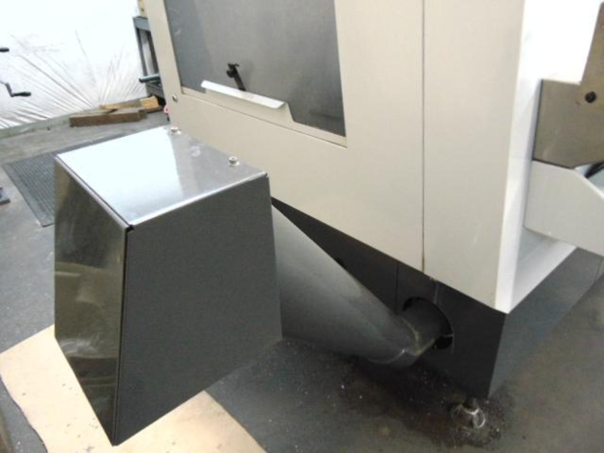 5-AXIS VERTICAL MACHINING CENTERS, HAAS MDL. VF-4, new 2014, 52" x 19.5" tbl. size, 50" X, 20" Y, 25 - Image 6 of 13