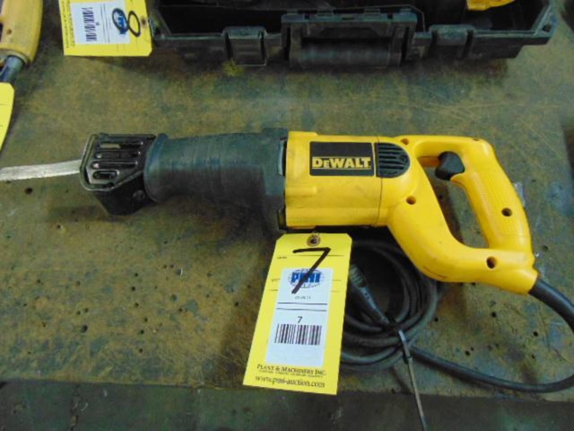 ELECTRIC RECIPROCATING SAW, DEWALT MDL. DW304P