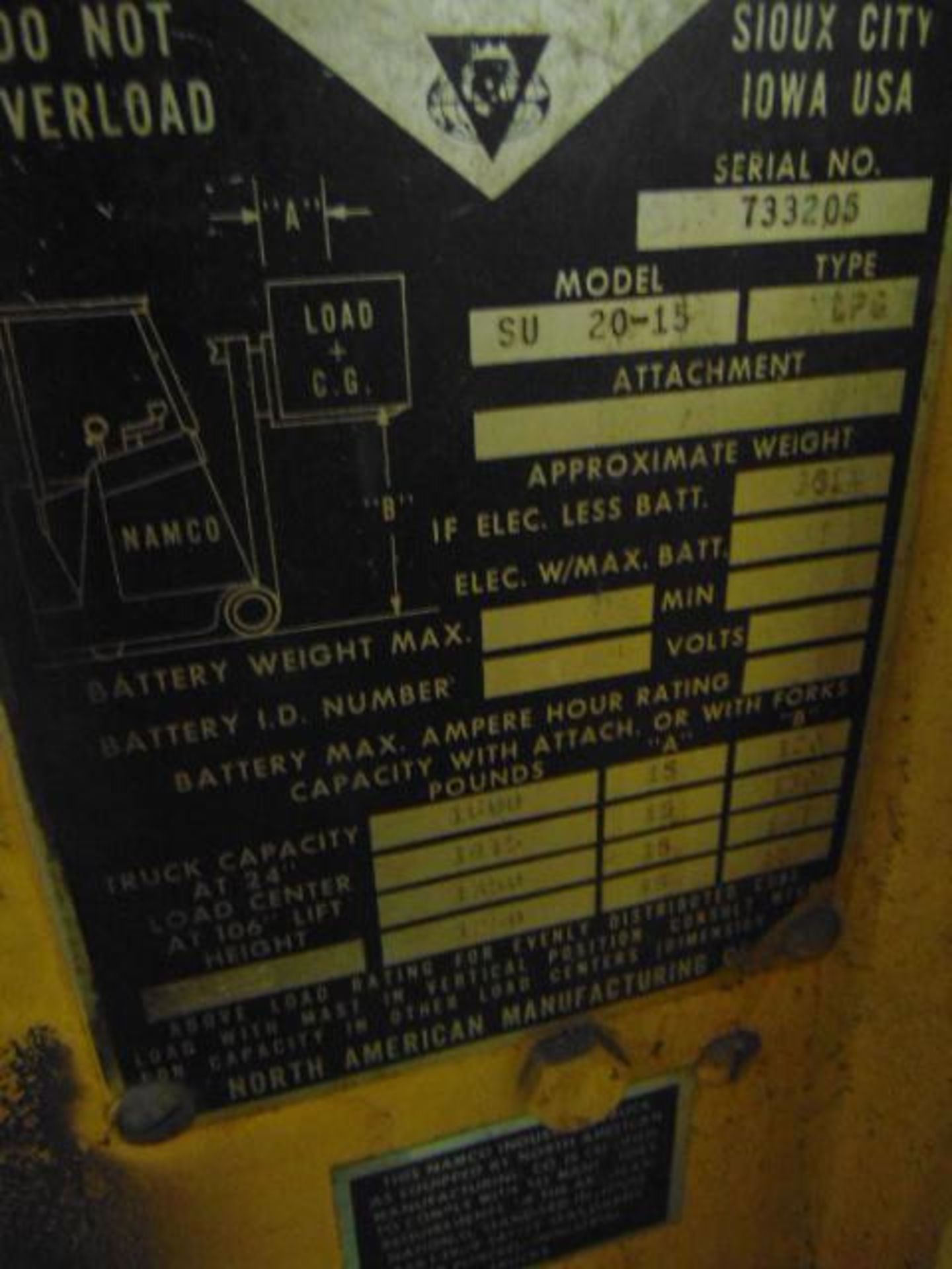 FORKLIFT, NAMCO MDL. SU20-15 STAND ON, LPG, 1600- lb. lift cap.@ 15" load center, 156" lift ht., 3 s - Image 9 of 11