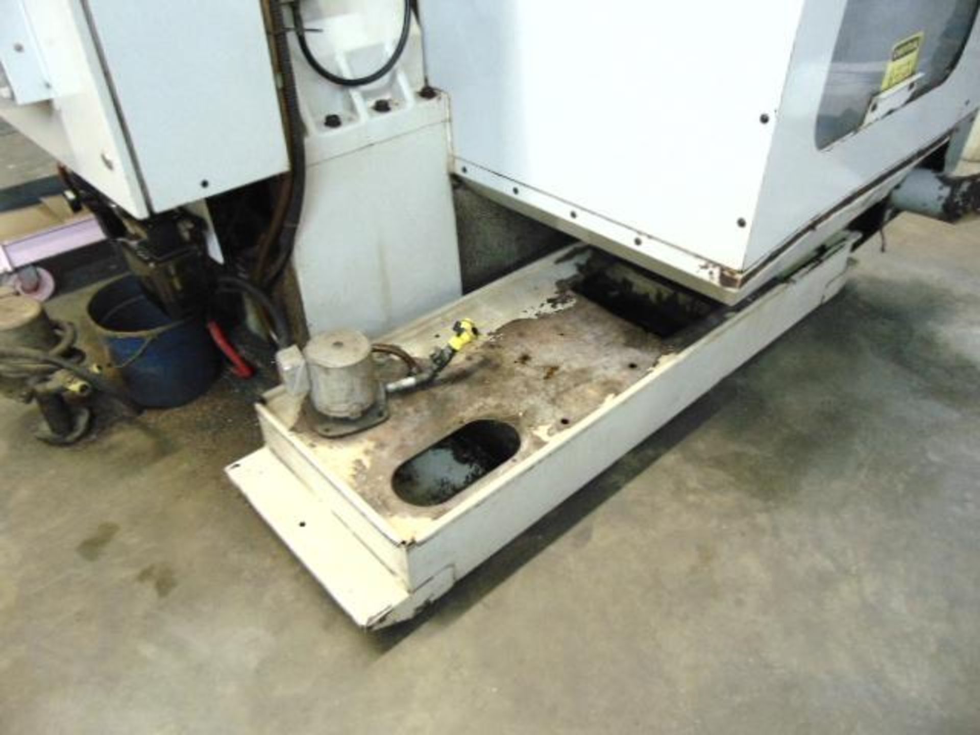 4-AXIS VERTICAL MACHINING CENTER, HAAS MDL. VF1, new 1996, 26" x 14" tbl. size, 20" X, 16" Y, 20" Z- - Image 6 of 10