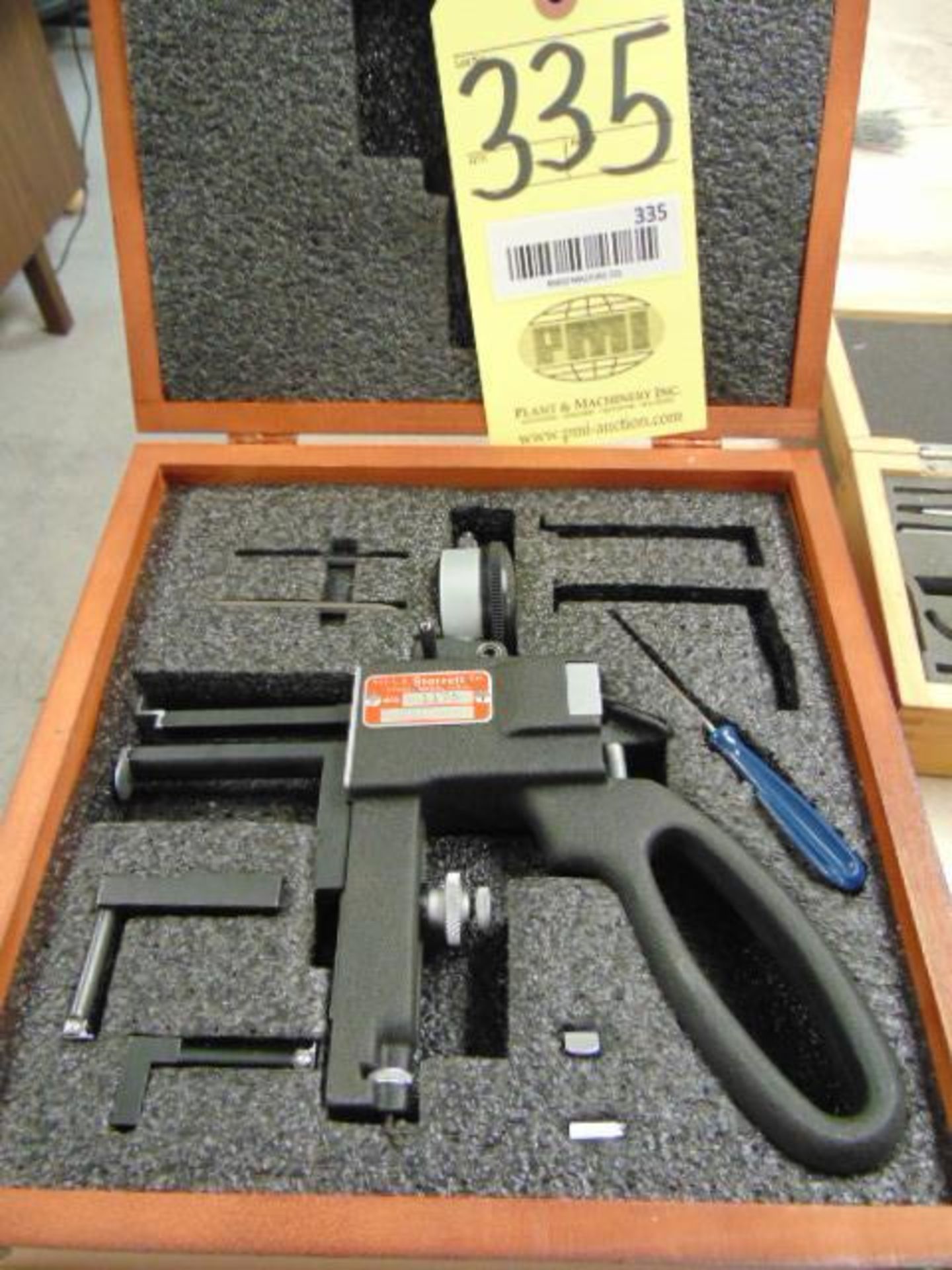 DIAL GROOVE GAGE, STARRETT MDL. 1175