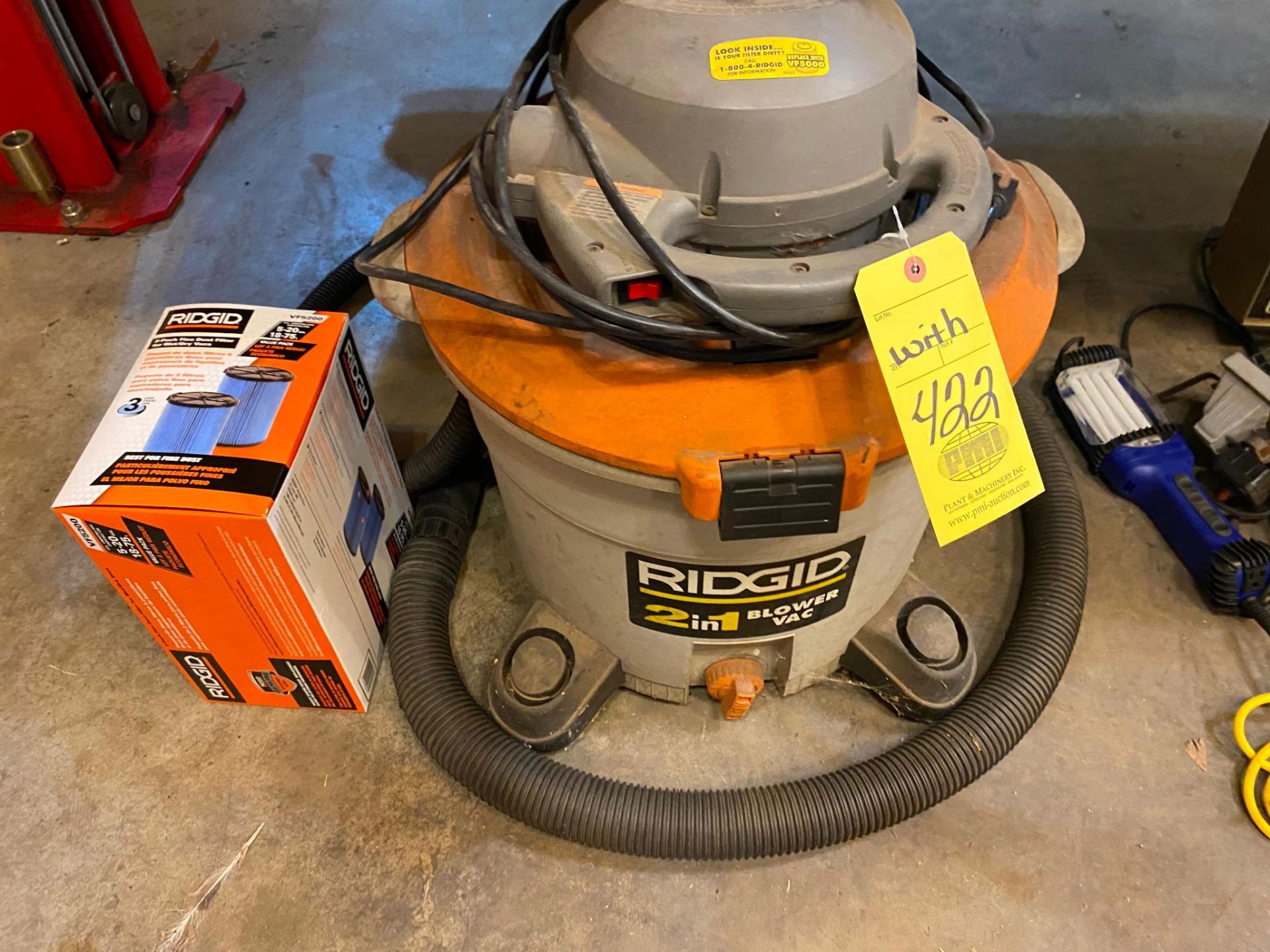 LOT CONSISTING OF: Ridgid 2 in 1 shop vac., lights & electrical cords (Located at: Ellis Precision I - Image 2 of 2