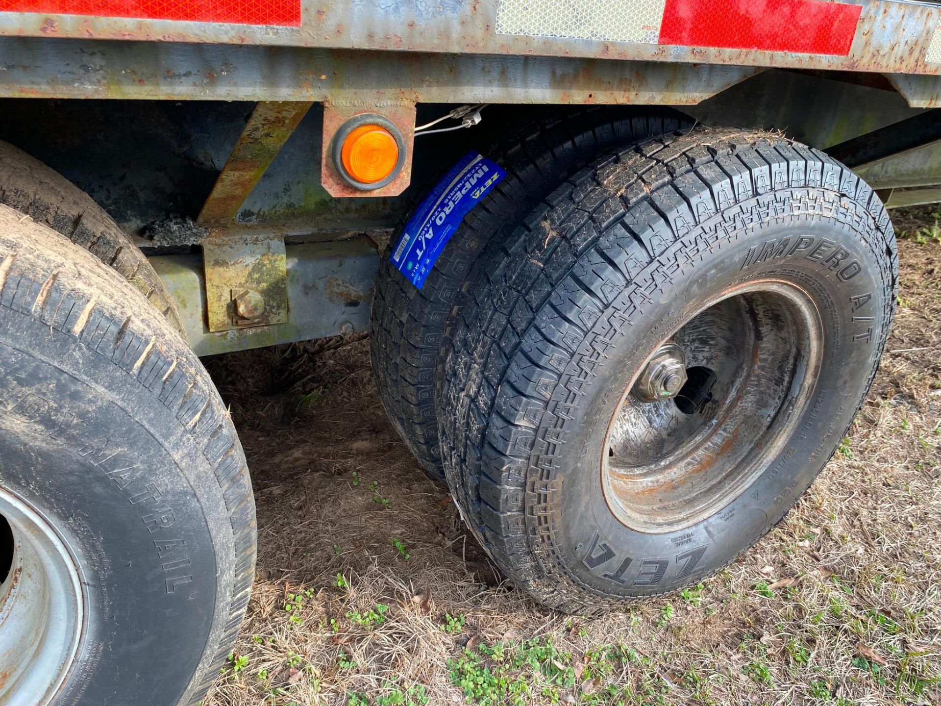 GOOSENECK TRAILER, 28' TEX TRAIL TANDEM AXLE, 19,200-lb. cap., VIN TE159260, TX License Plate DPBN69 - Image 9 of 11