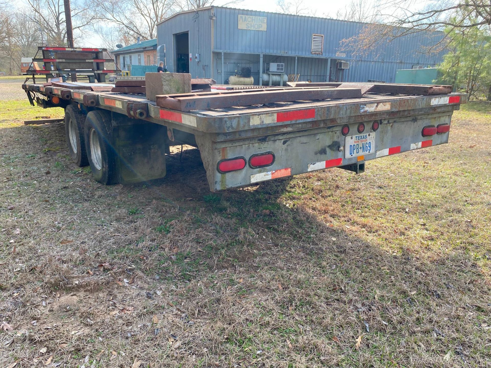 GOOSENECK TRAILER, 28' TEX TRAIL TANDEM AXLE, 19,200-lb. cap., VIN TE159260, TX License Plate DPBN69 - Image 7 of 11