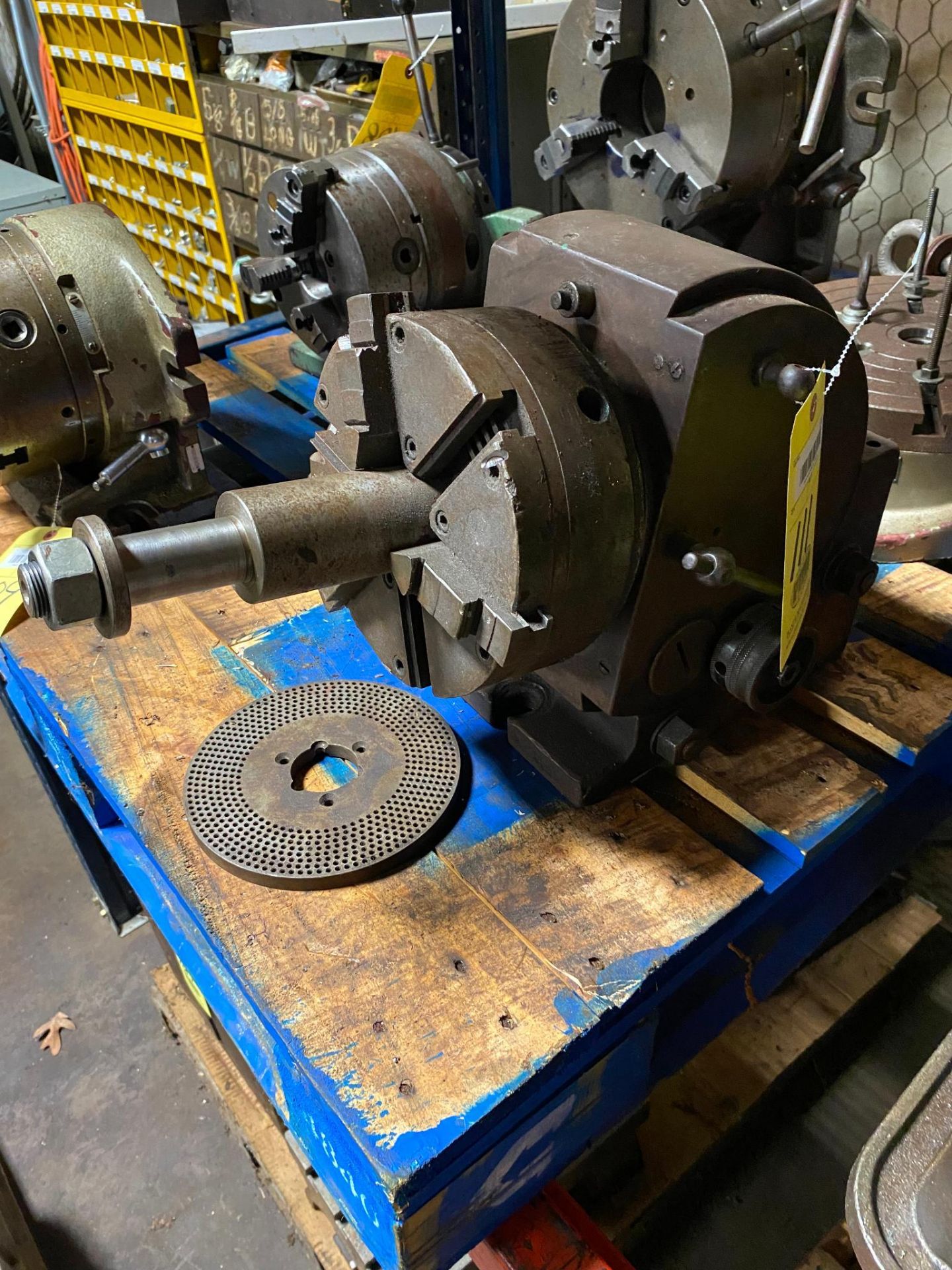 TILTING DIVIDING HEAD, 8" (Model Unknown) (Located at: P & M Machine, Private Road 3463, Gladewater,