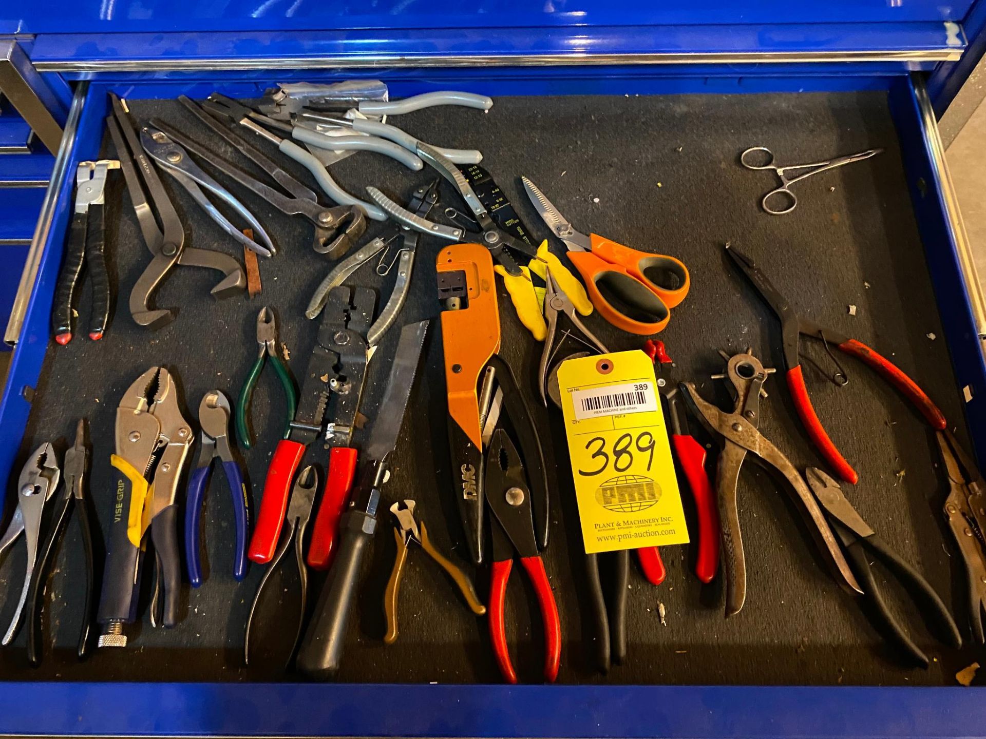 LOT OF PLIERS, assorted (in one drawer) (Located at: Ellis Precision Industries, 3133 Ramona Dr. Ft.