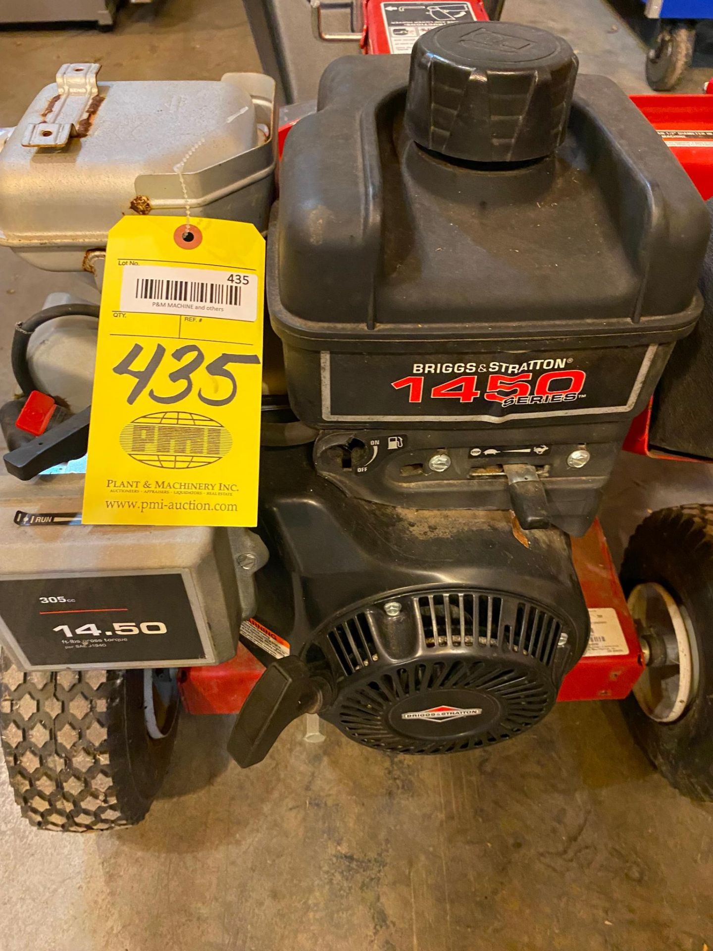 WOOD CHIPPER, BRIGGS AND STRATTON, 14-1/2 HP, gas pwrd., (Located at: Ellis Precision Industries, 31 - Image 2 of 2
