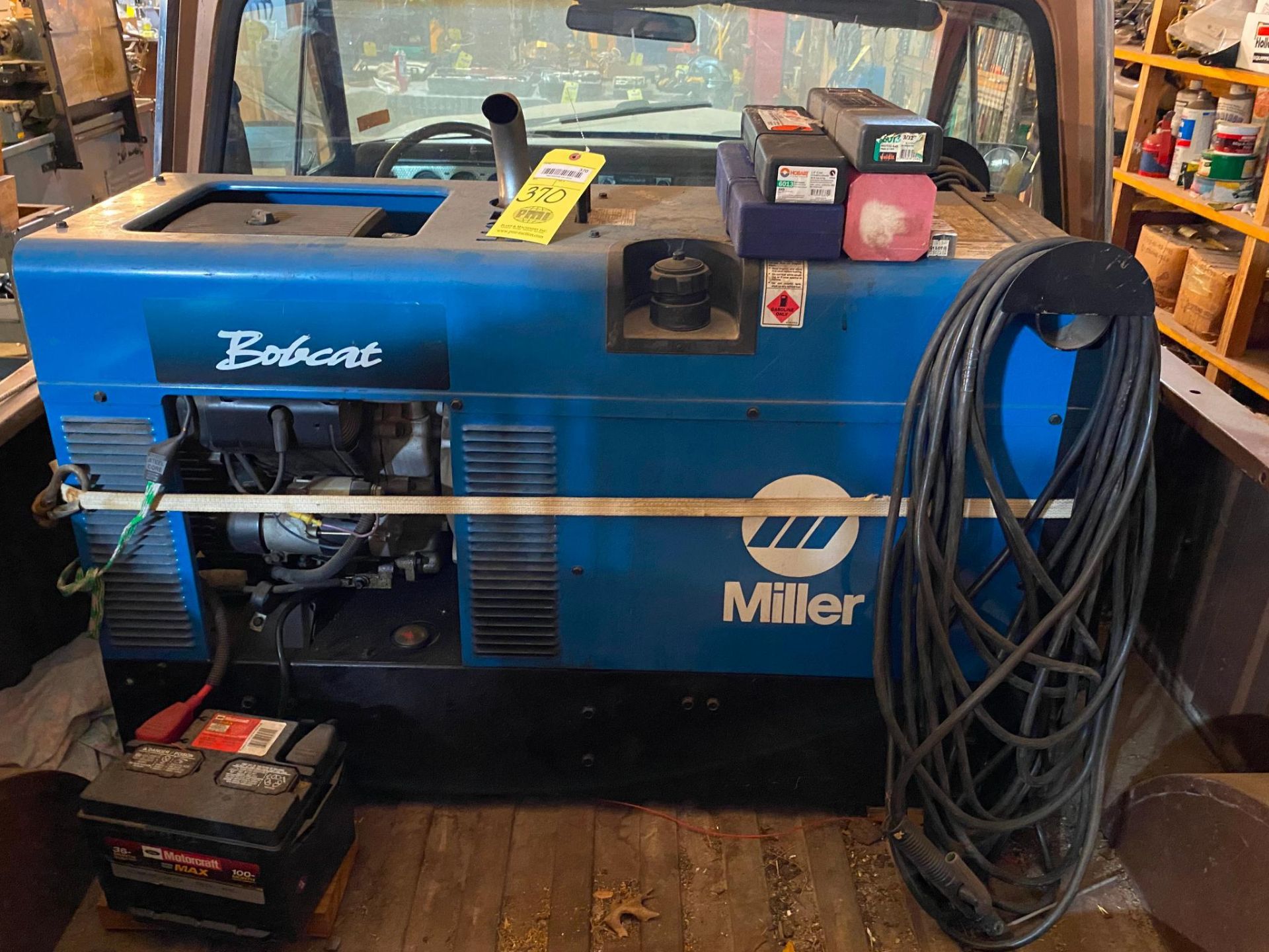 WELDER/ GENERATOR, MILLER BOBCAT 225NT, hours 346, gasoline, 120/240 v, 70/35A, 1P, 60H, S/N KH53920