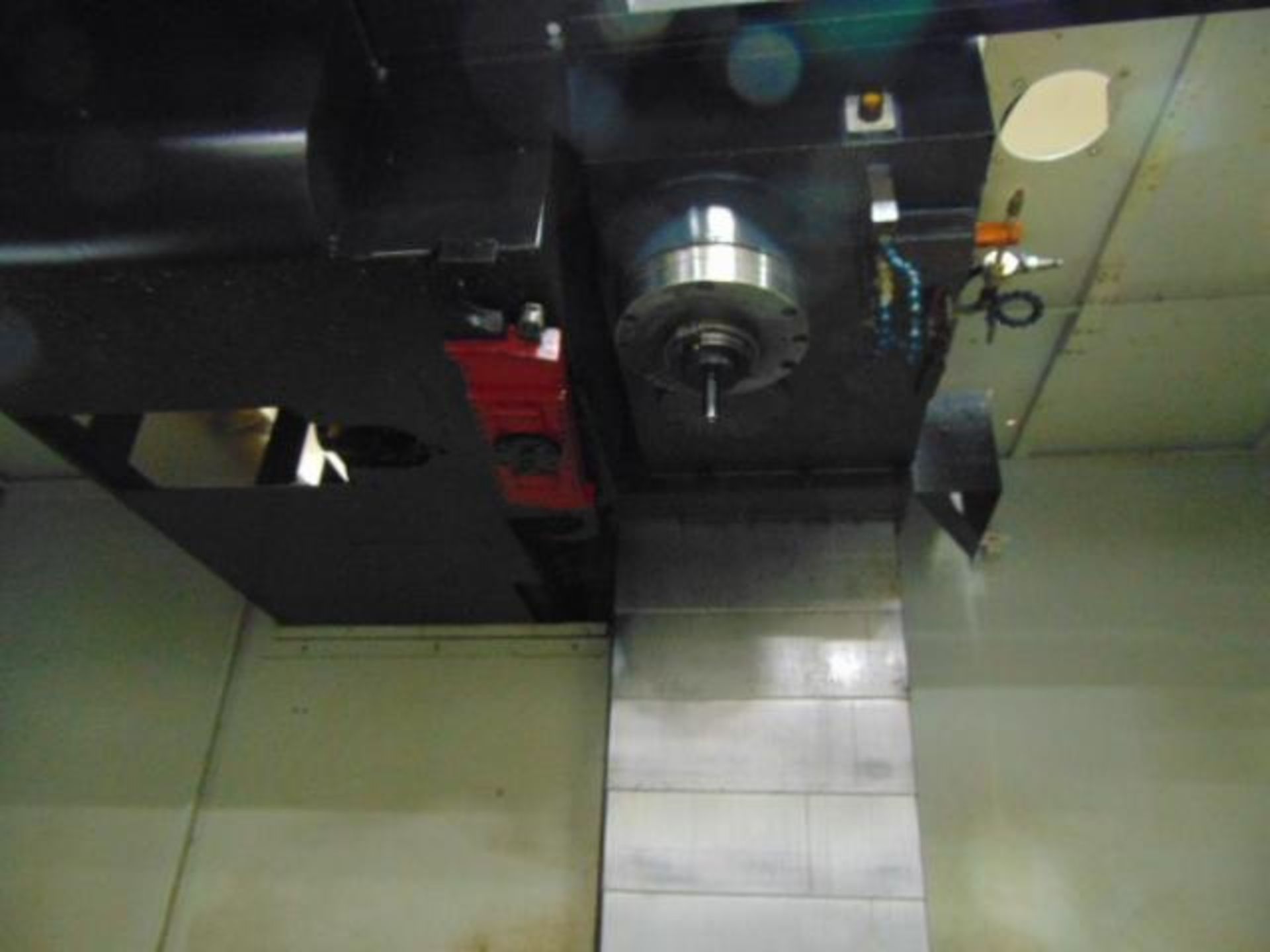 4-AXIS VERTICAL MACHINING CENTER, DOOSAN MDL. MYNX 7500/50, new 4/2012, Fanuc 31i CNC, 29.5" x 63" t - Image 4 of 21