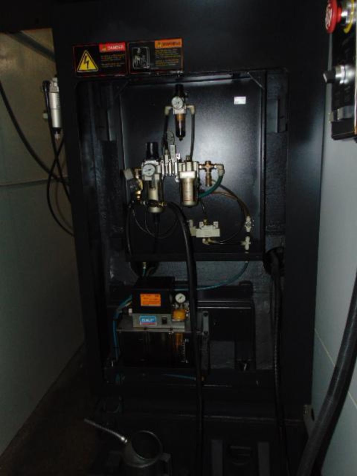 4-AXIS VERTICAL MACHINING CENTER, DOOSAN MDL. MYNX 7500/50, new 4/2012, Fanuc 31i CNC, 29.5" x 63" t - Image 11 of 21