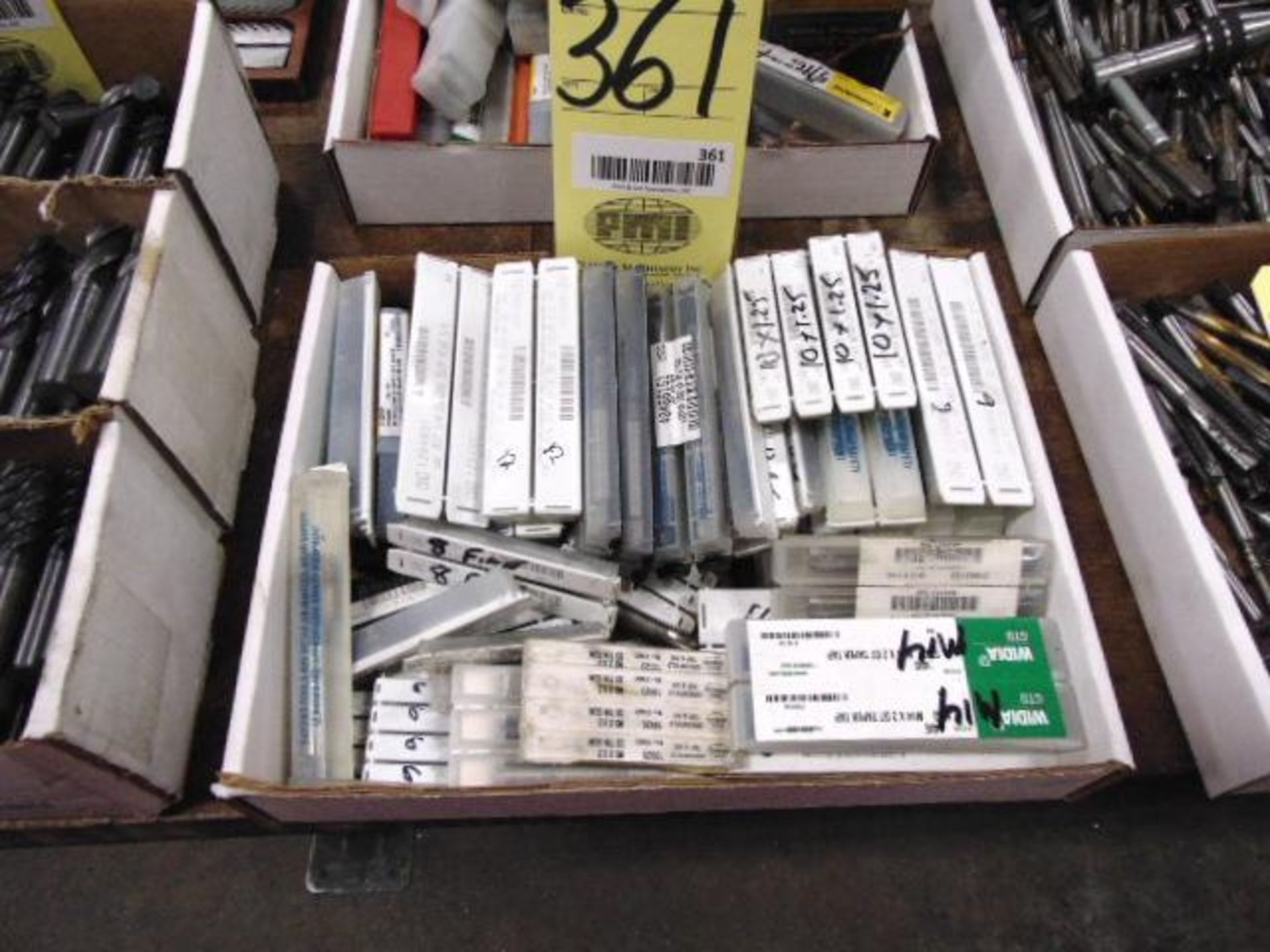 LOT OF METRIC TAPS, assorted (in one box)