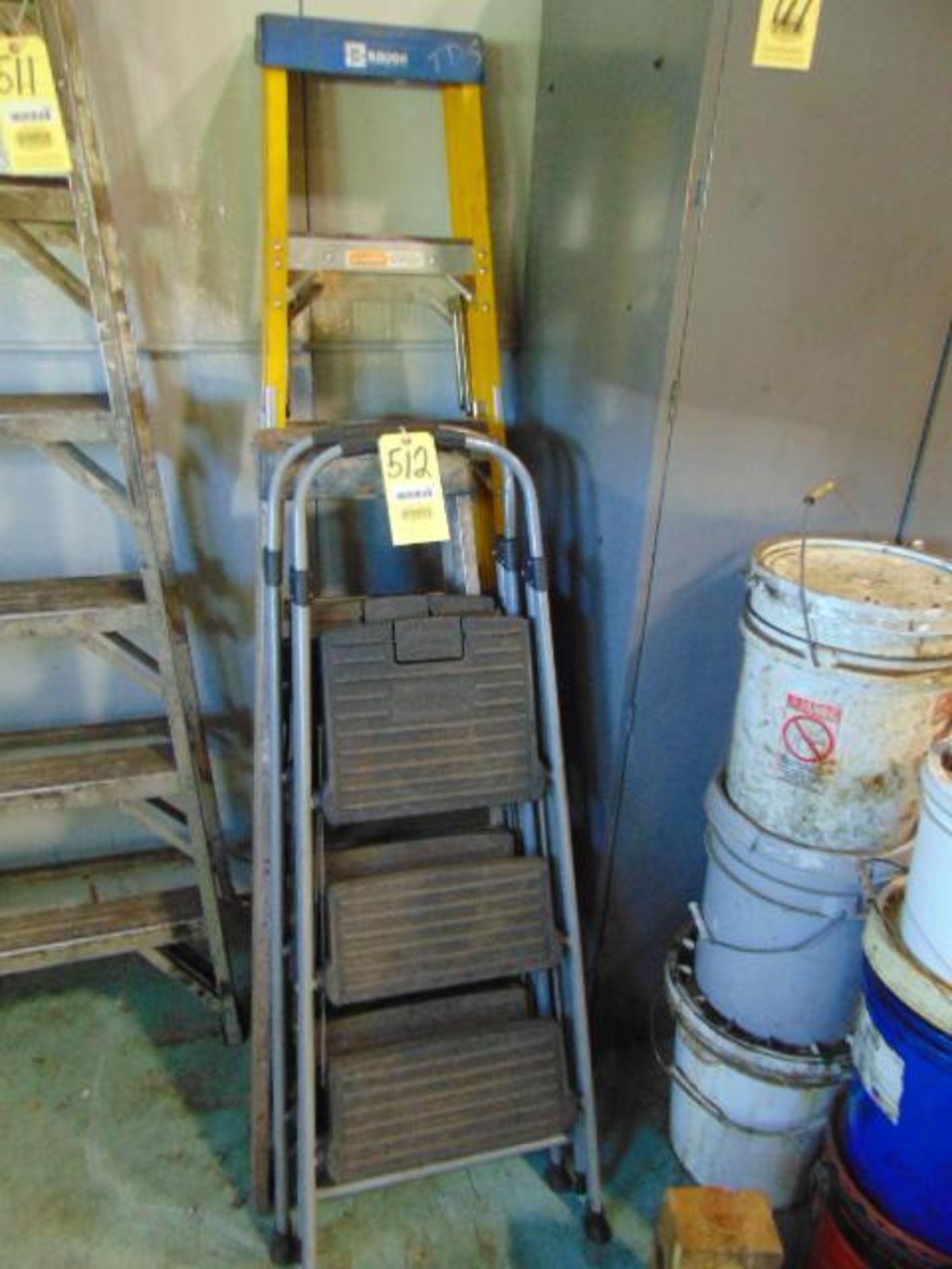 LOT OF STEP LADDERS (4), assorted