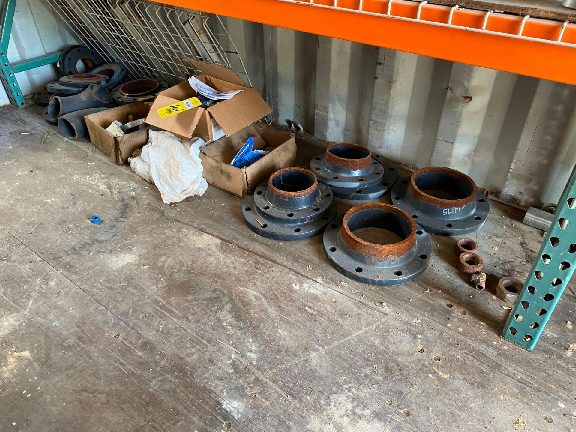 LOT OF WELD FITTING & FLANGES (Note: must be removed by July 7th) (Located at: Tri R Erecting, 26535