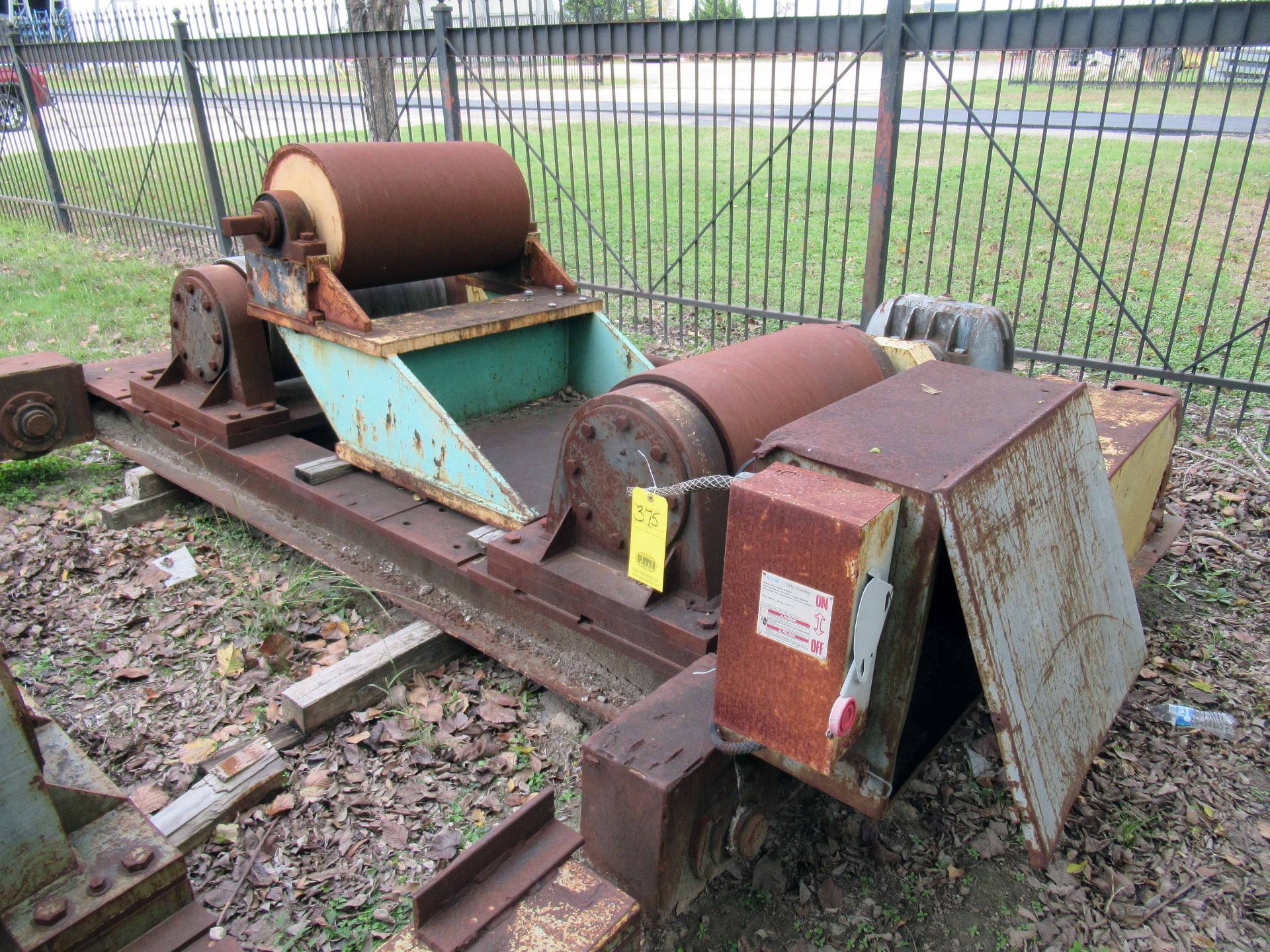 LARGE CAP. TANK TURNING ROLL SET, w/ Radicon gear boxes, 24”L. x 18” dia. rolls, 1-driver., 2- - Image 2 of 3