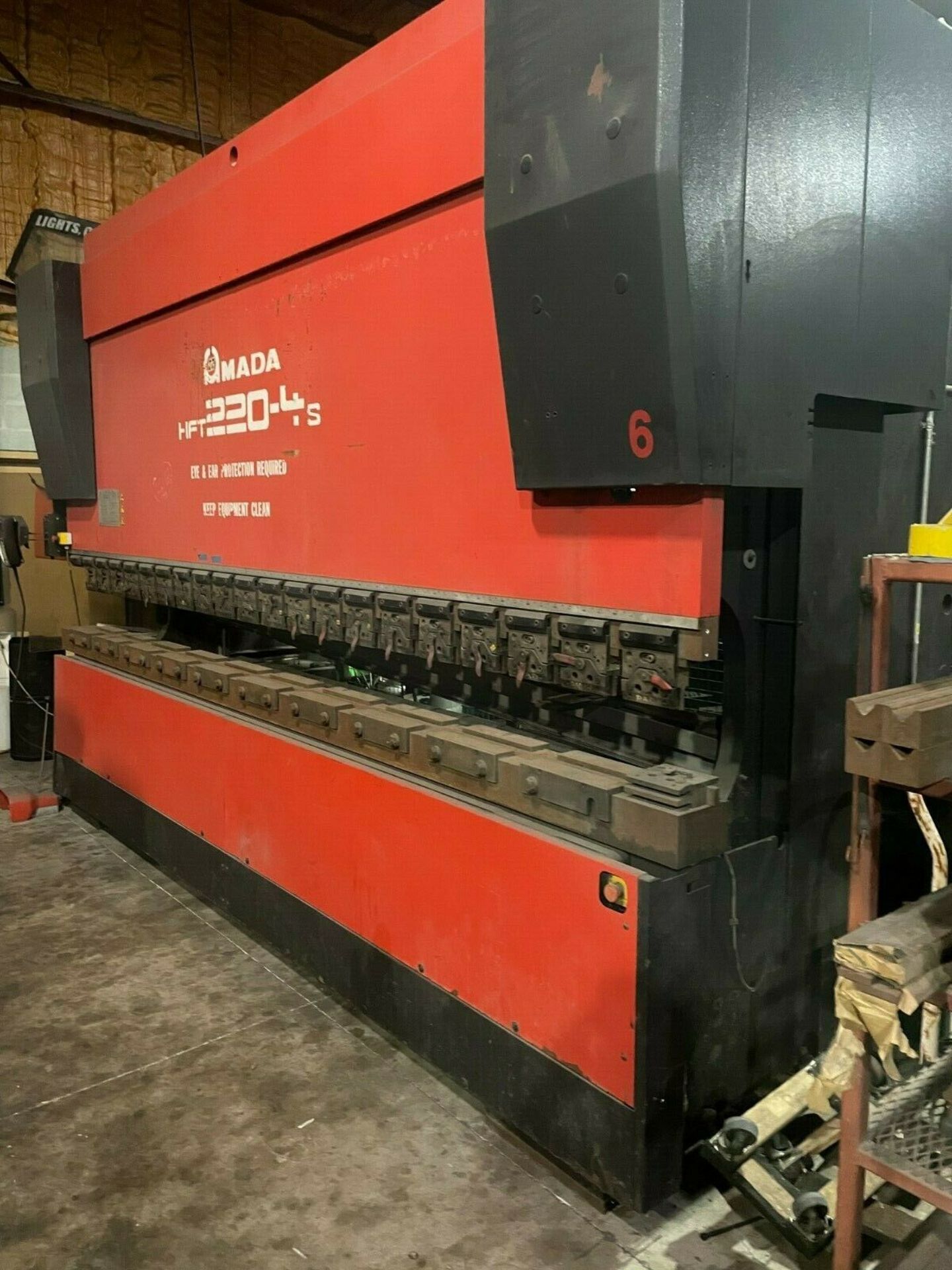 CNC PRESSBRAKE, AMADA MDL. HFT-220-4S, 200 T. cap., Amada CNC control, 4-axis control & back - Image 3 of 8