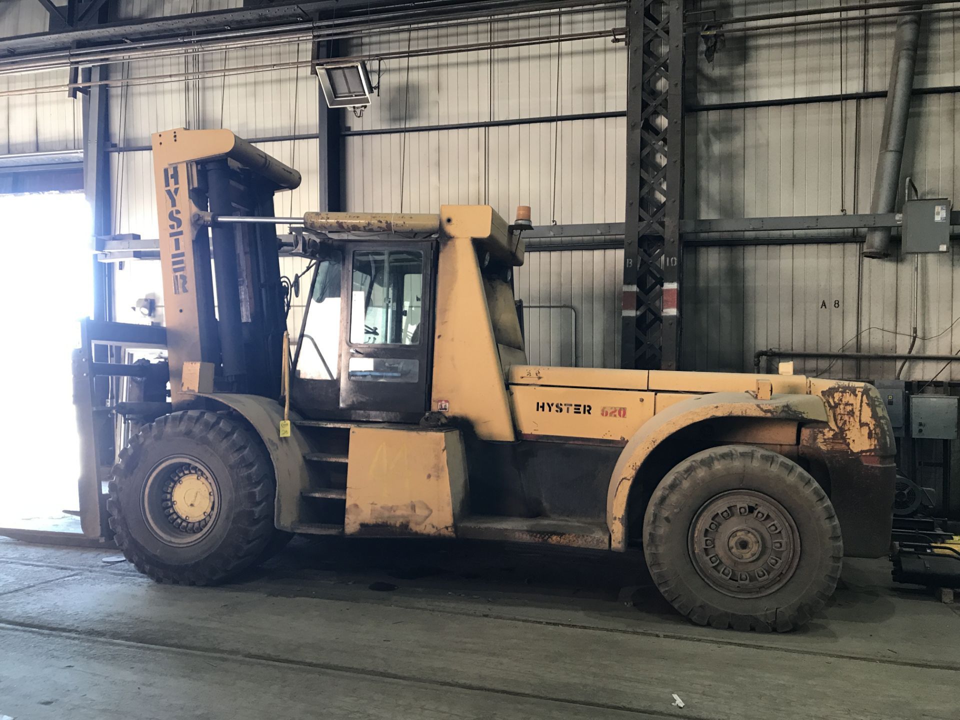 FORKLIFT, HYSTER 70,000 LB. CAP. MDL. H620C, 124.5” max. lift ht., ___ ” 2-stage mast ht., approx. - Image 6 of 13