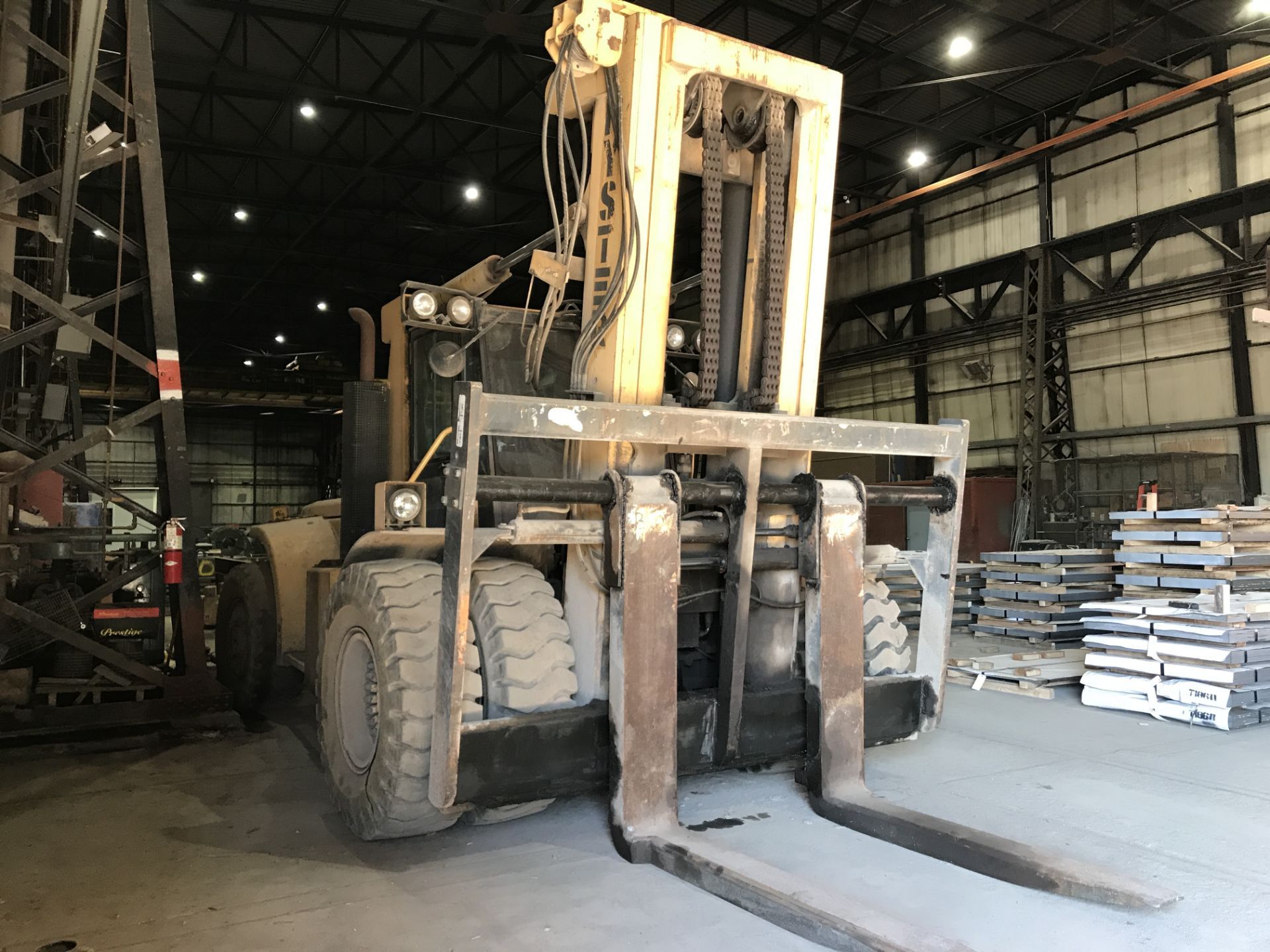 FORKLIFT, HYSTER 70,000 LB. CAP. MDL. H620C, 124.5” max. lift ht., ___ ” 2-stage mast ht., approx. - Image 2 of 13