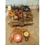 LOT CONSISTING OF: (2) chain hoists & trollies, assorted (Located at: Gearn, 3375 US-60, Hereford,