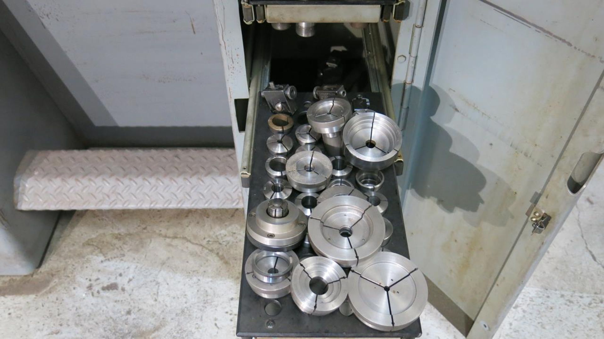 HARDINGE, DSM-59, 9" SWING X 36" CENTRES, SUPER PRECISION LATHE, 5C COLLET, 1-1/16" MAX COLLET SIZE, - Image 5 of 7